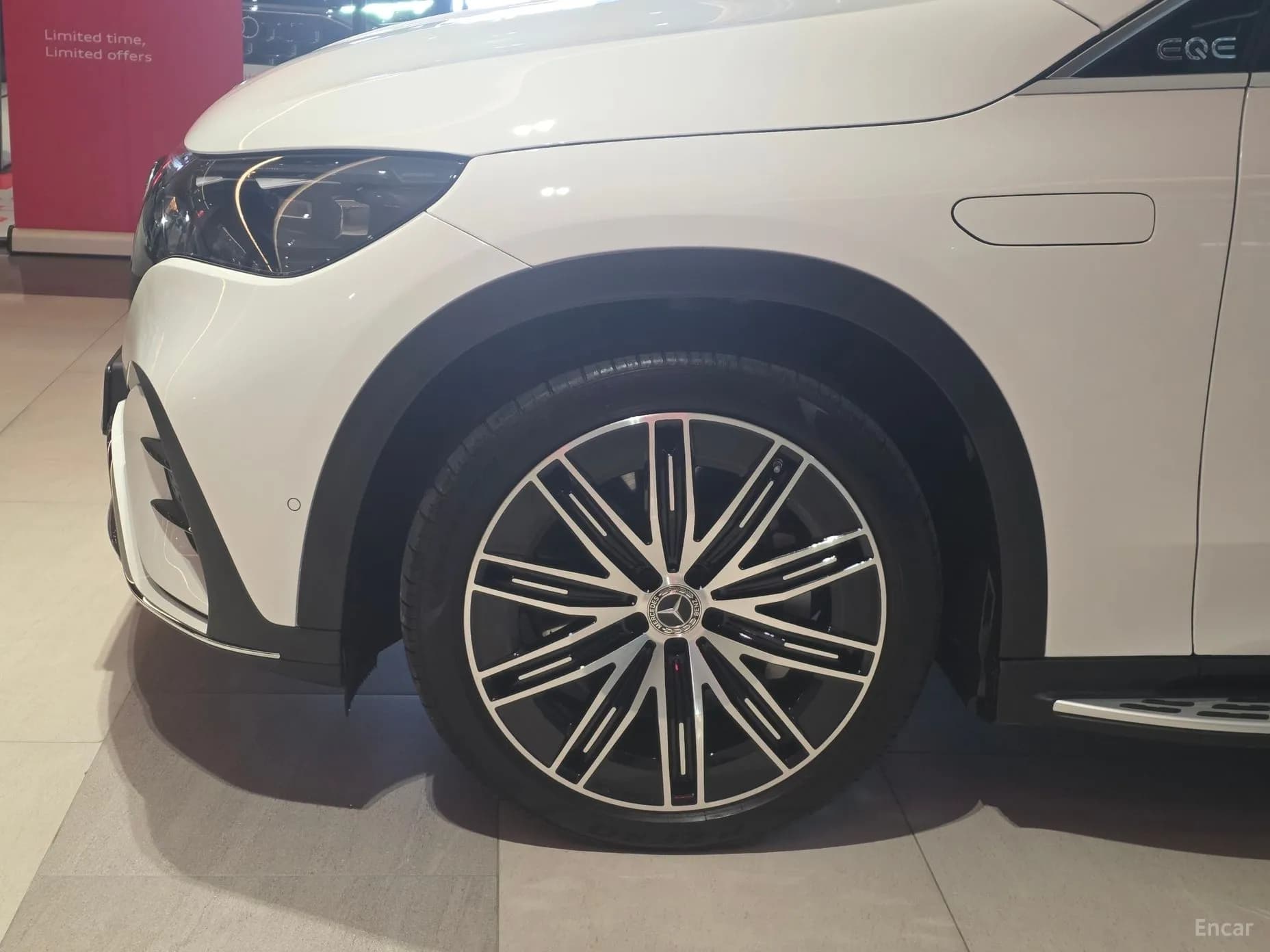 EQE SUV X294