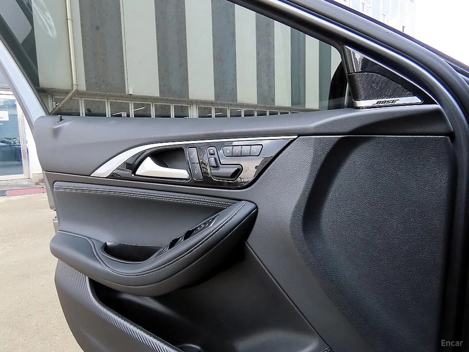 Q30