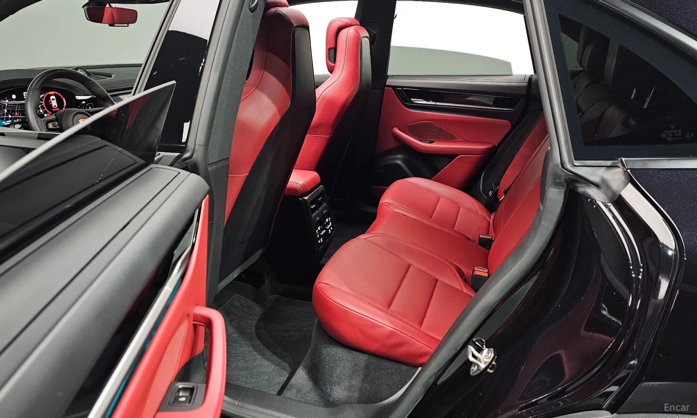 Macan EV