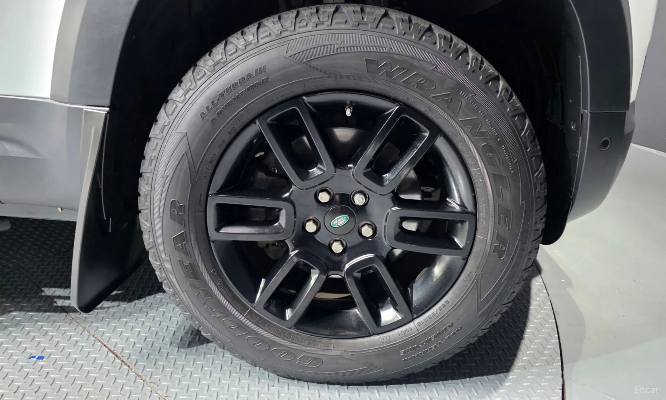 Defender (L663)