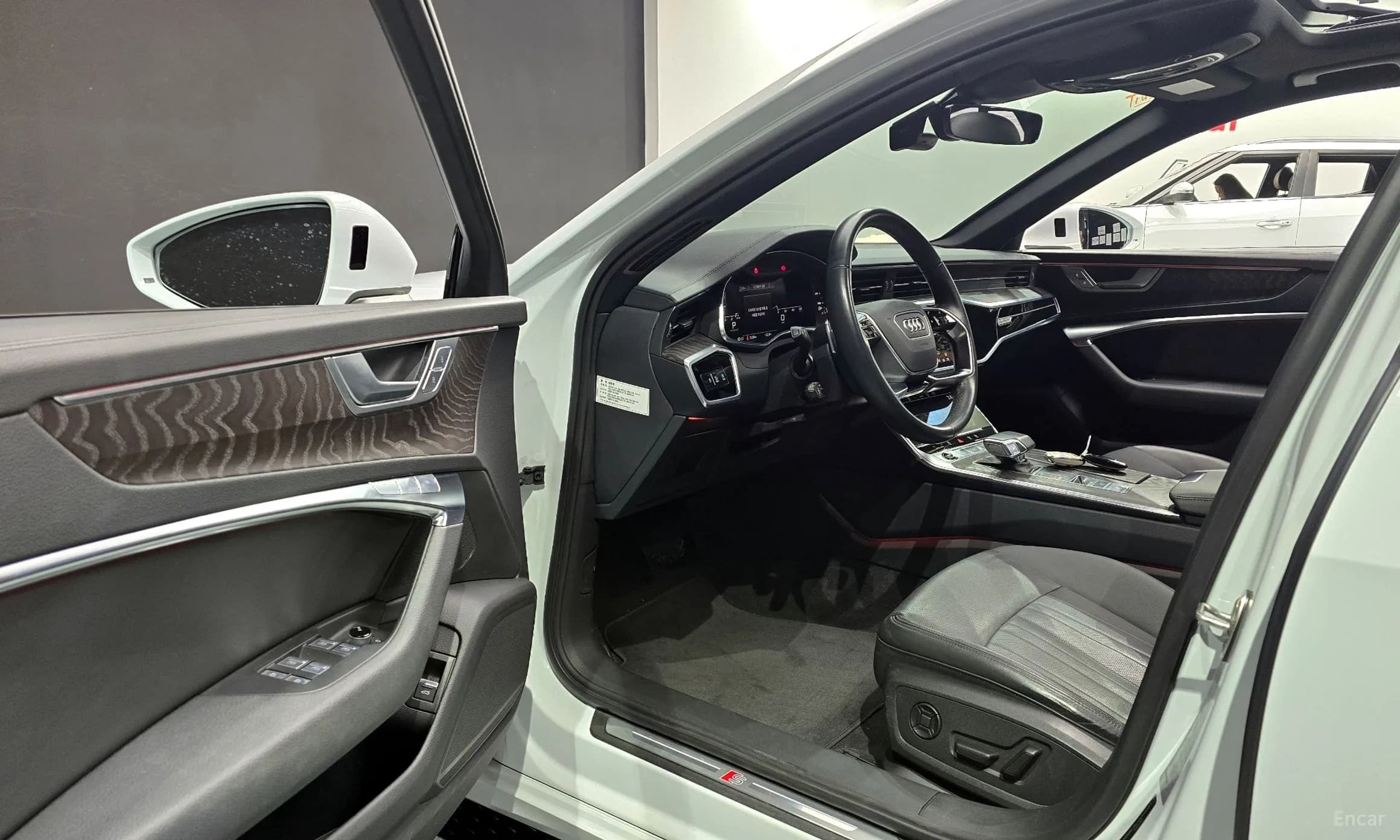 A6 (C8)