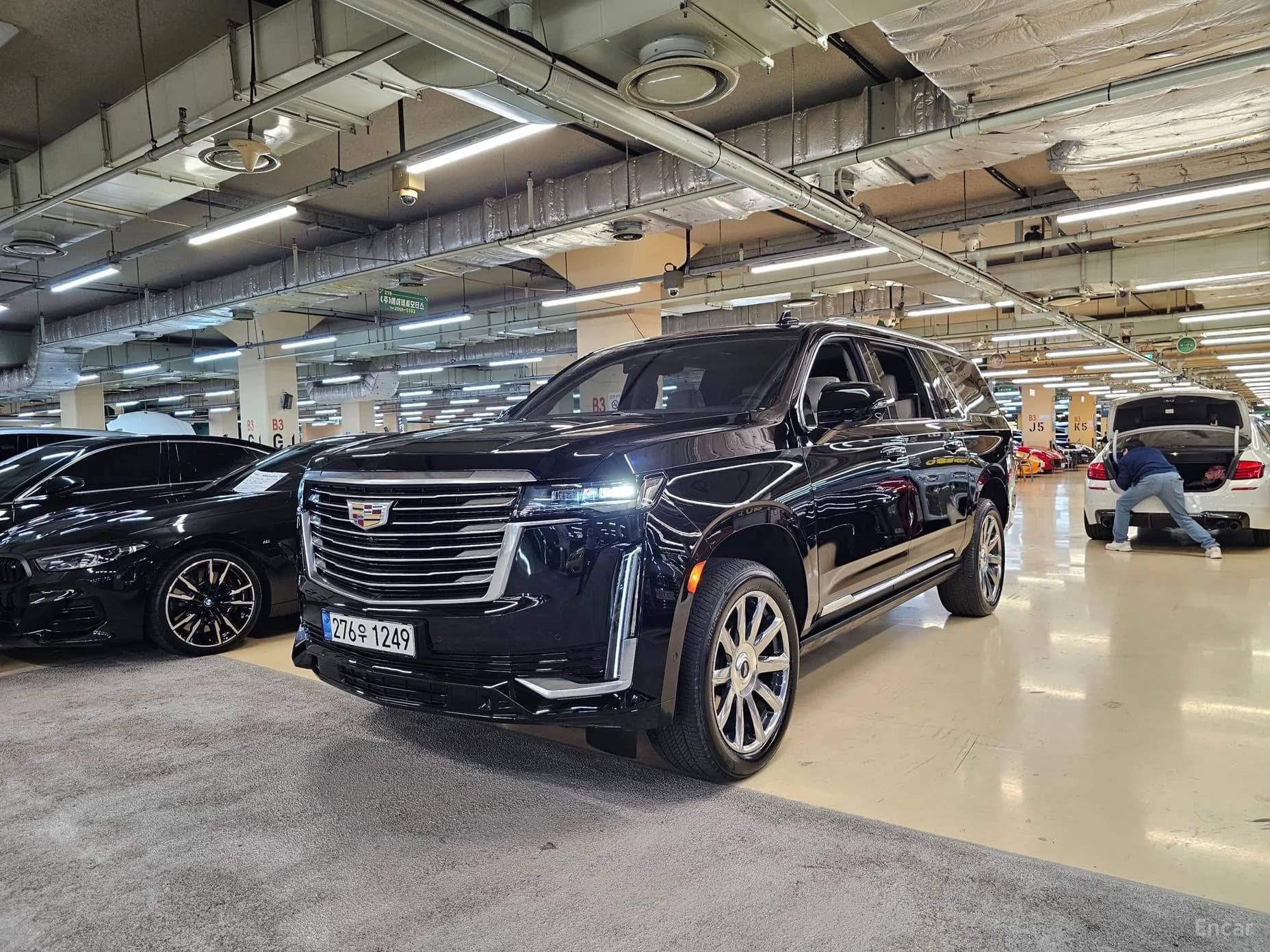 Escalade 5th Generation