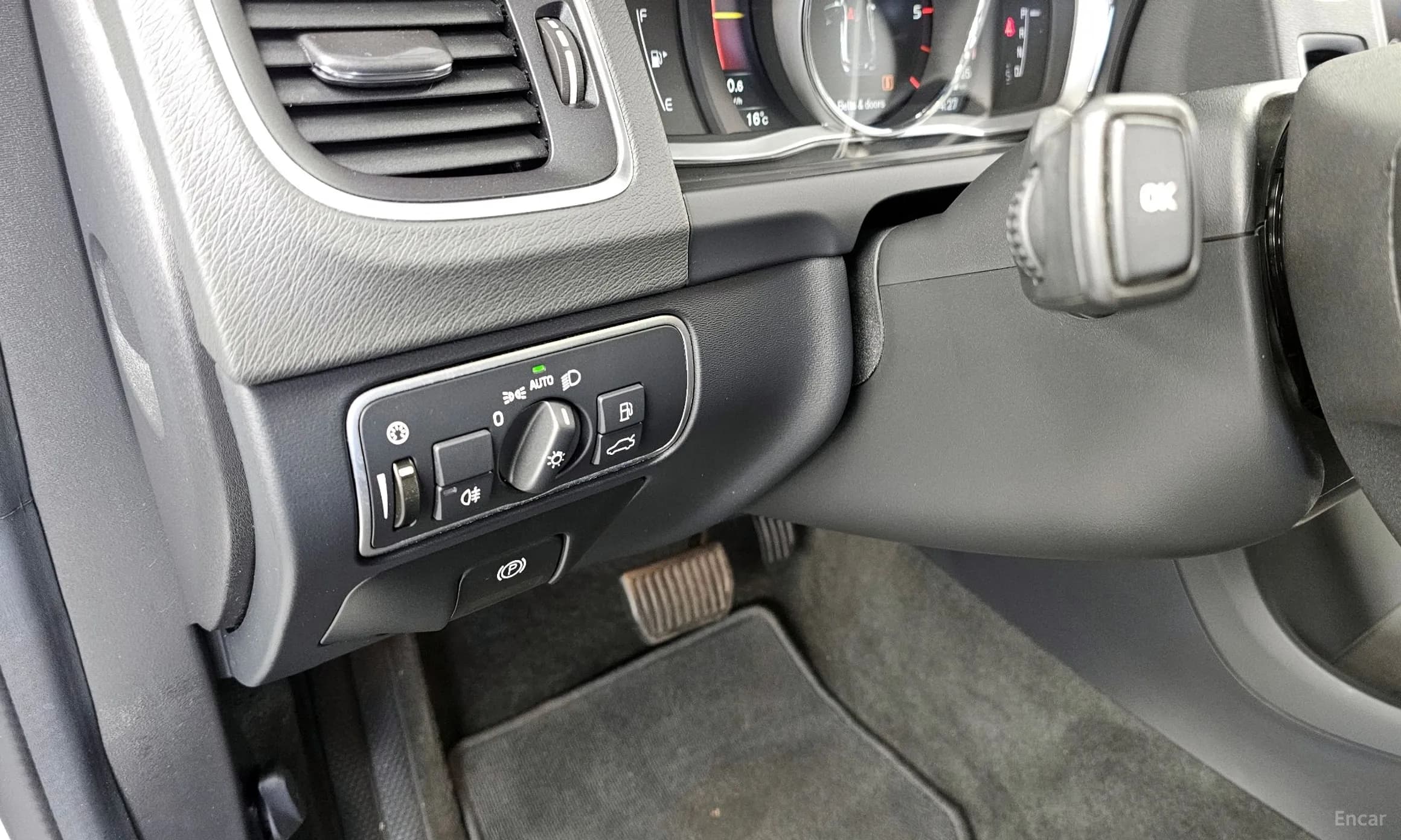 S60
