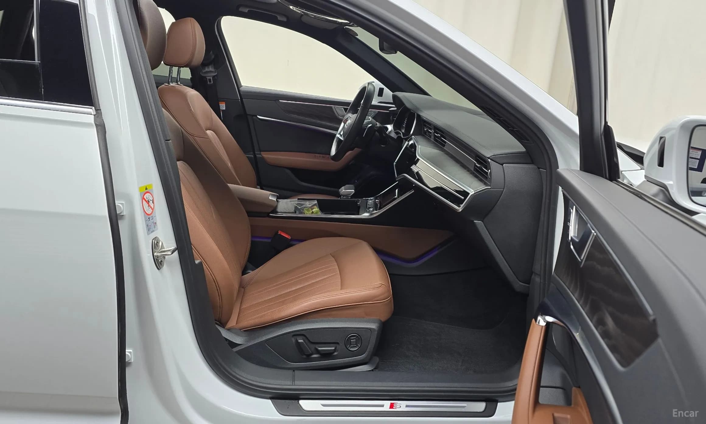 A6 (C8)