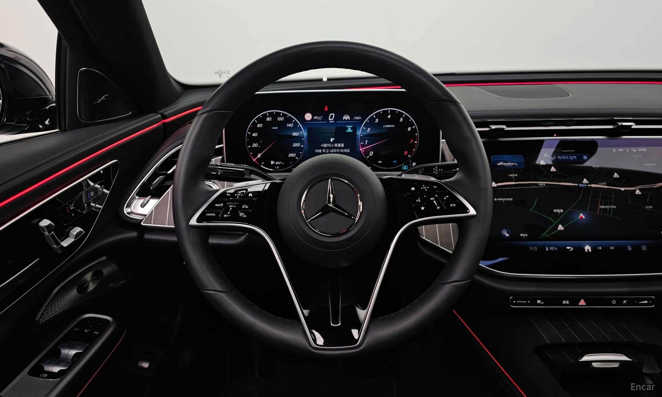 E-Class W214