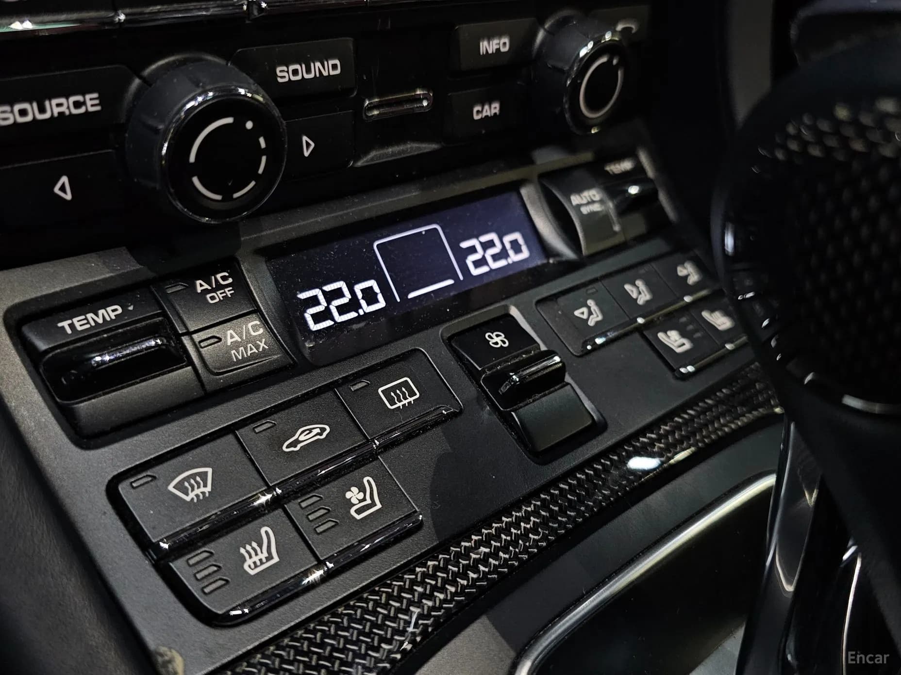 910