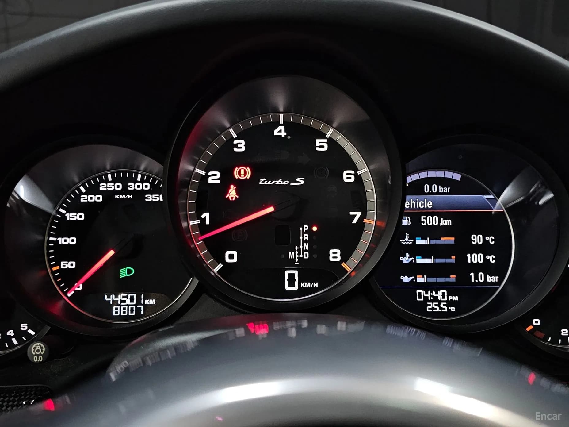 910
