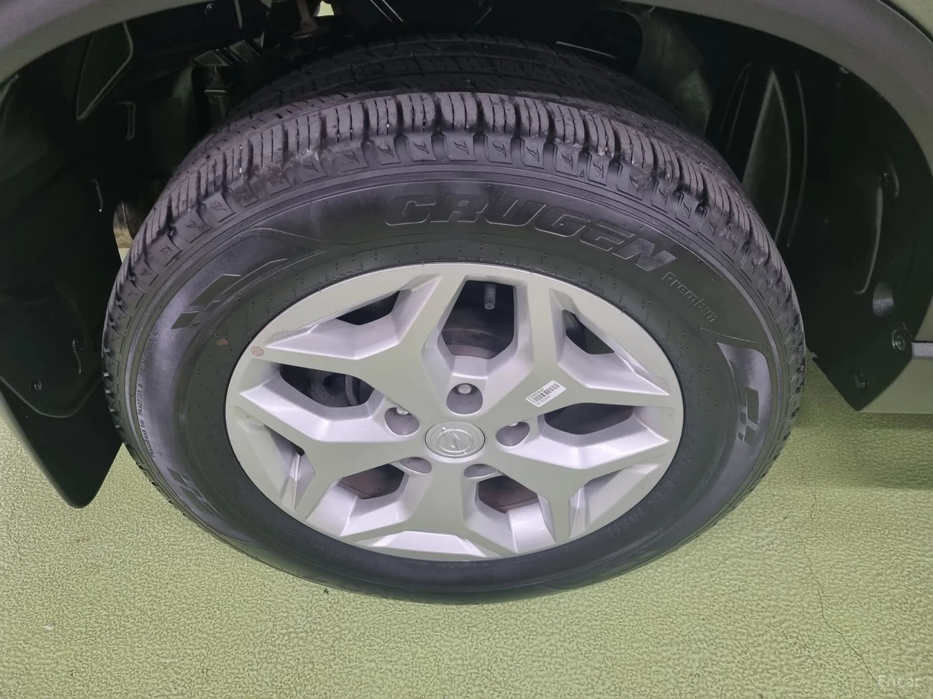 Rexton Sports Khan