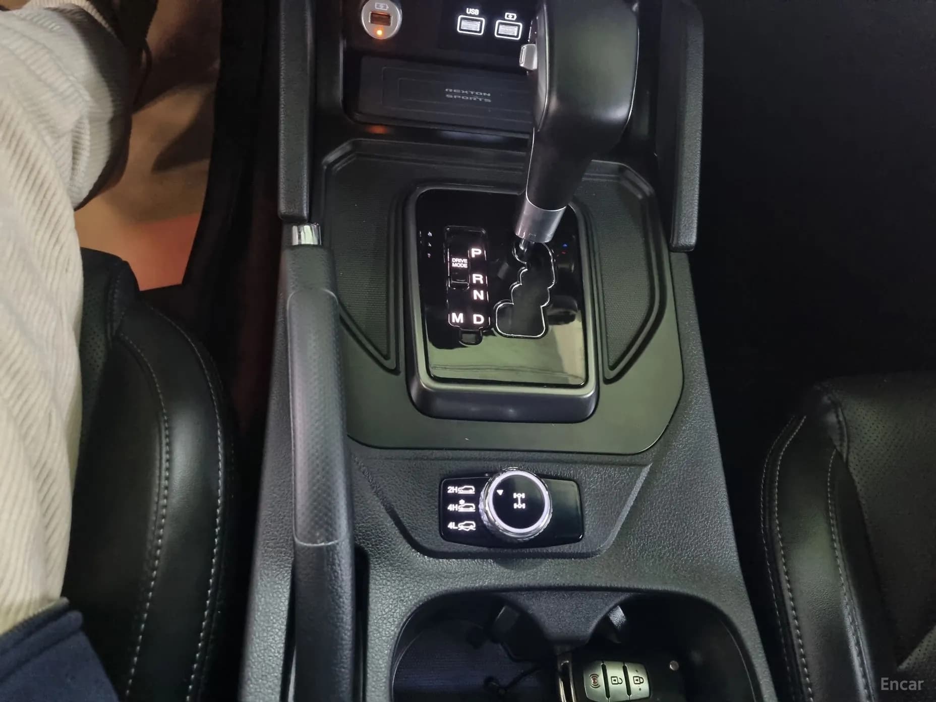 Rexton Sports Khan