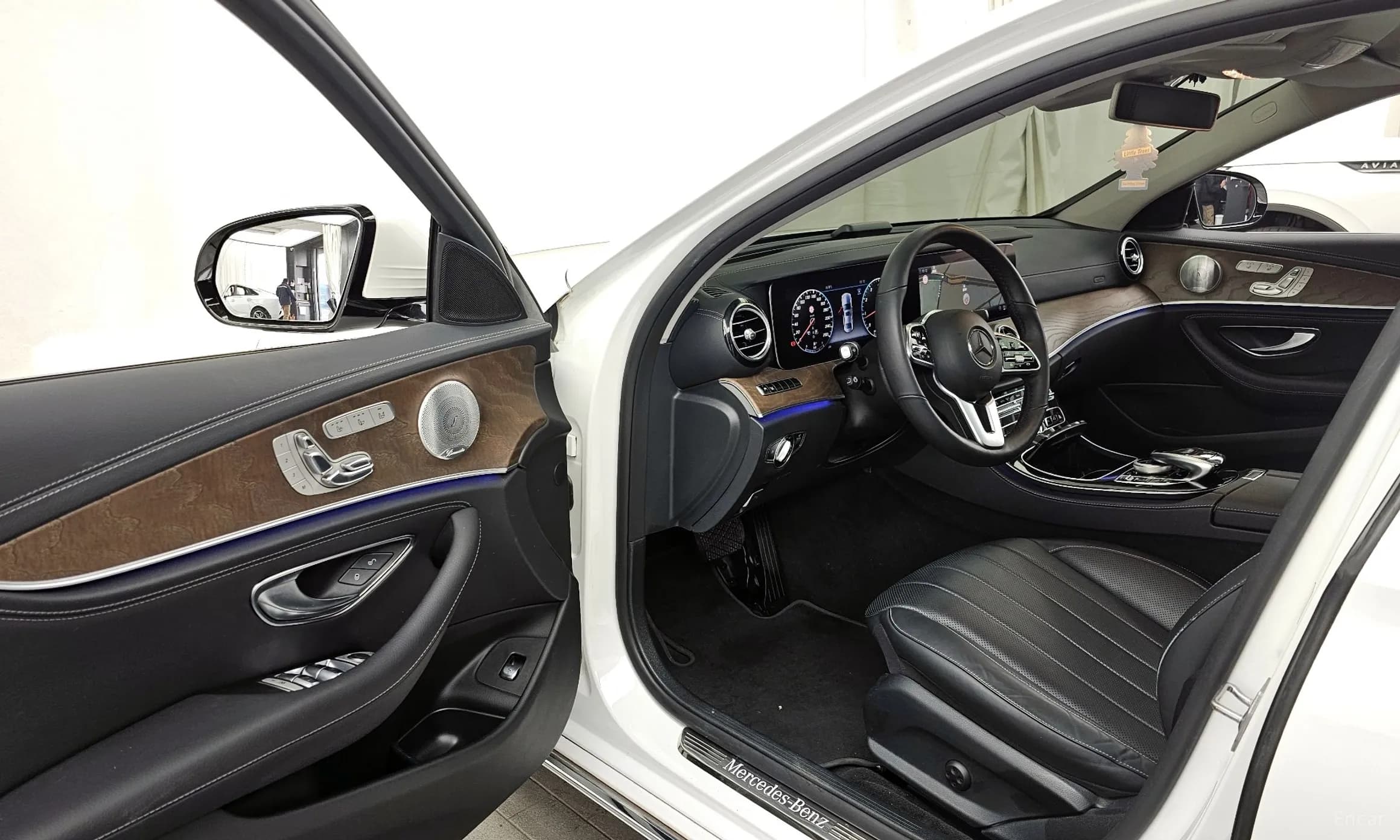 E-Class W213