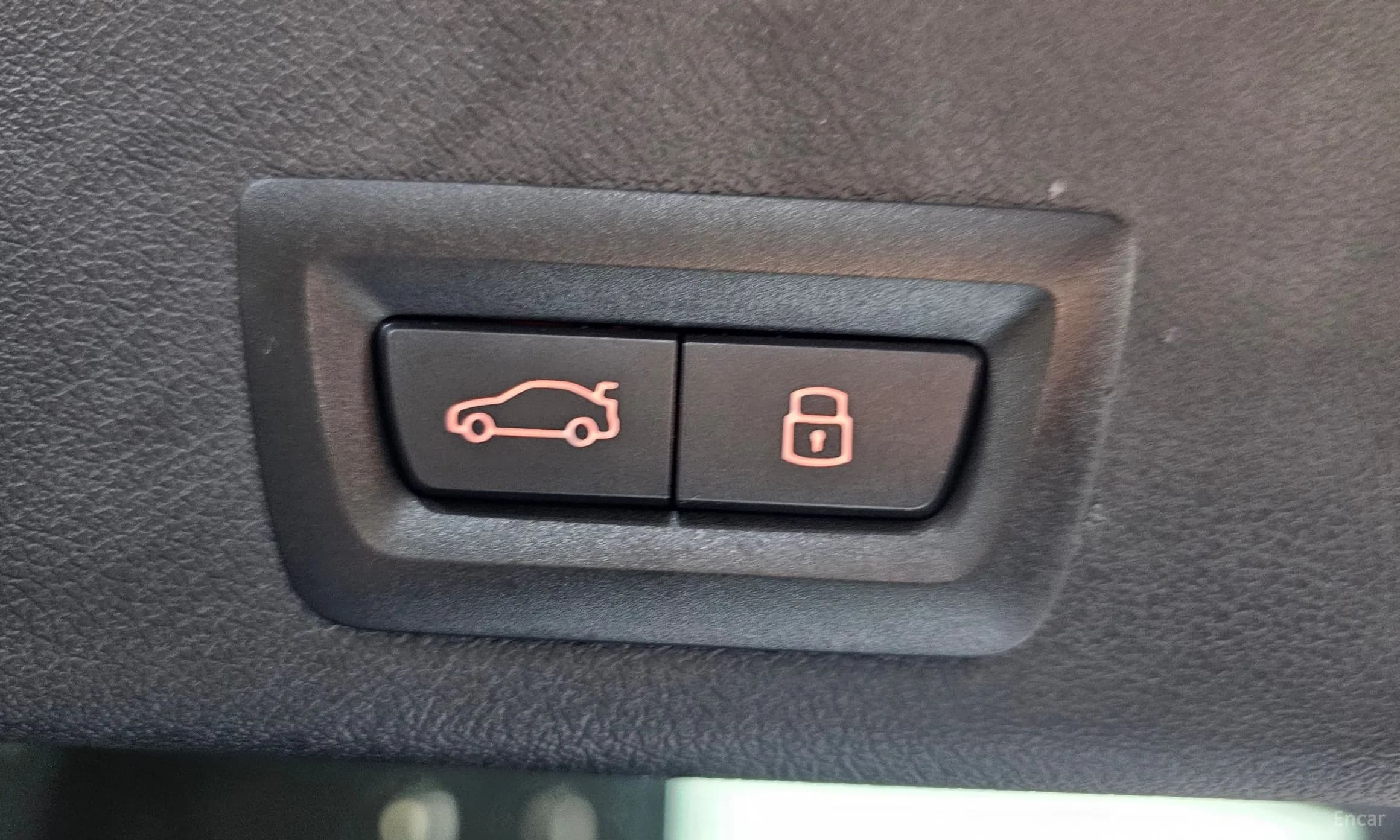 X6 (G06)