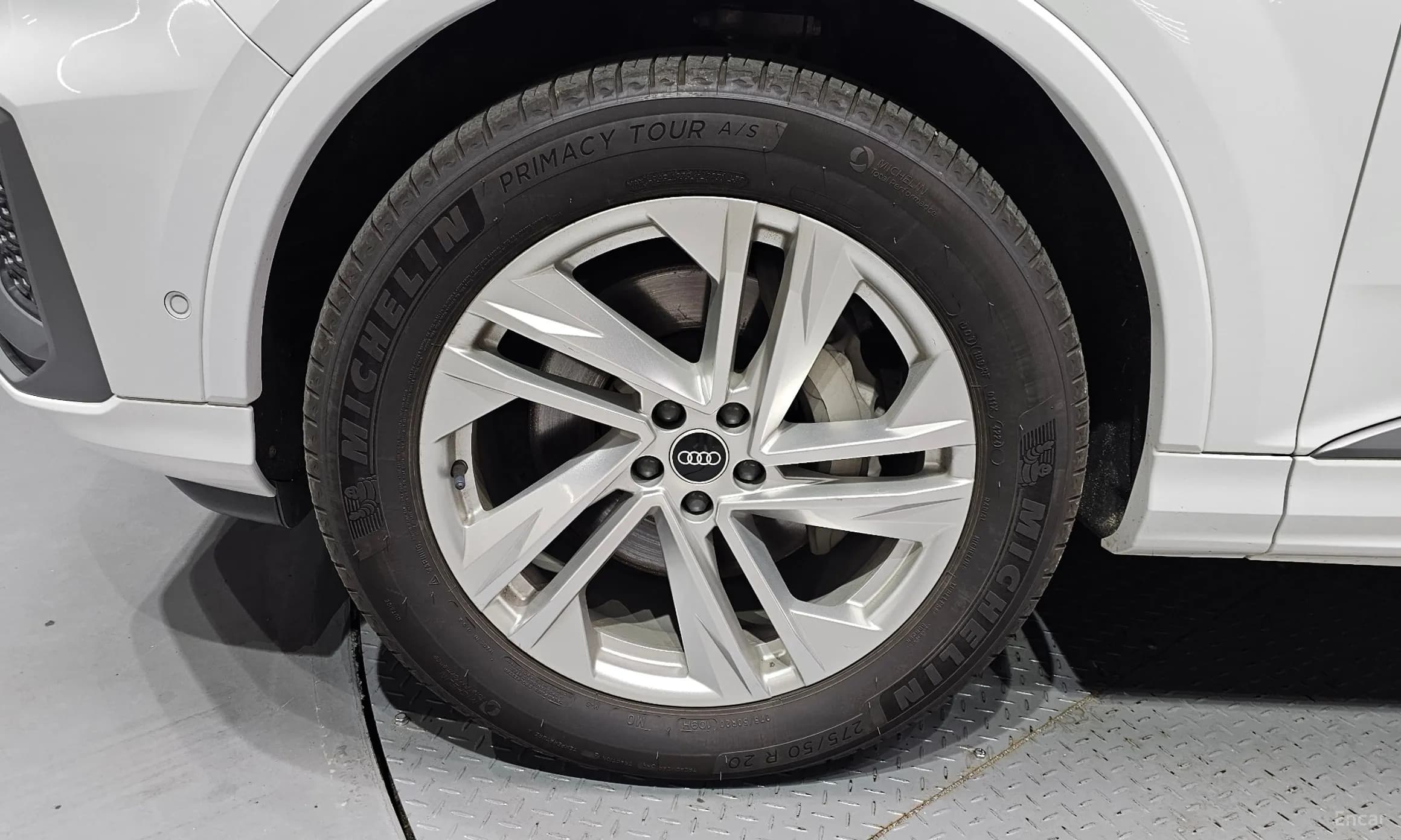 Q7 (4M)