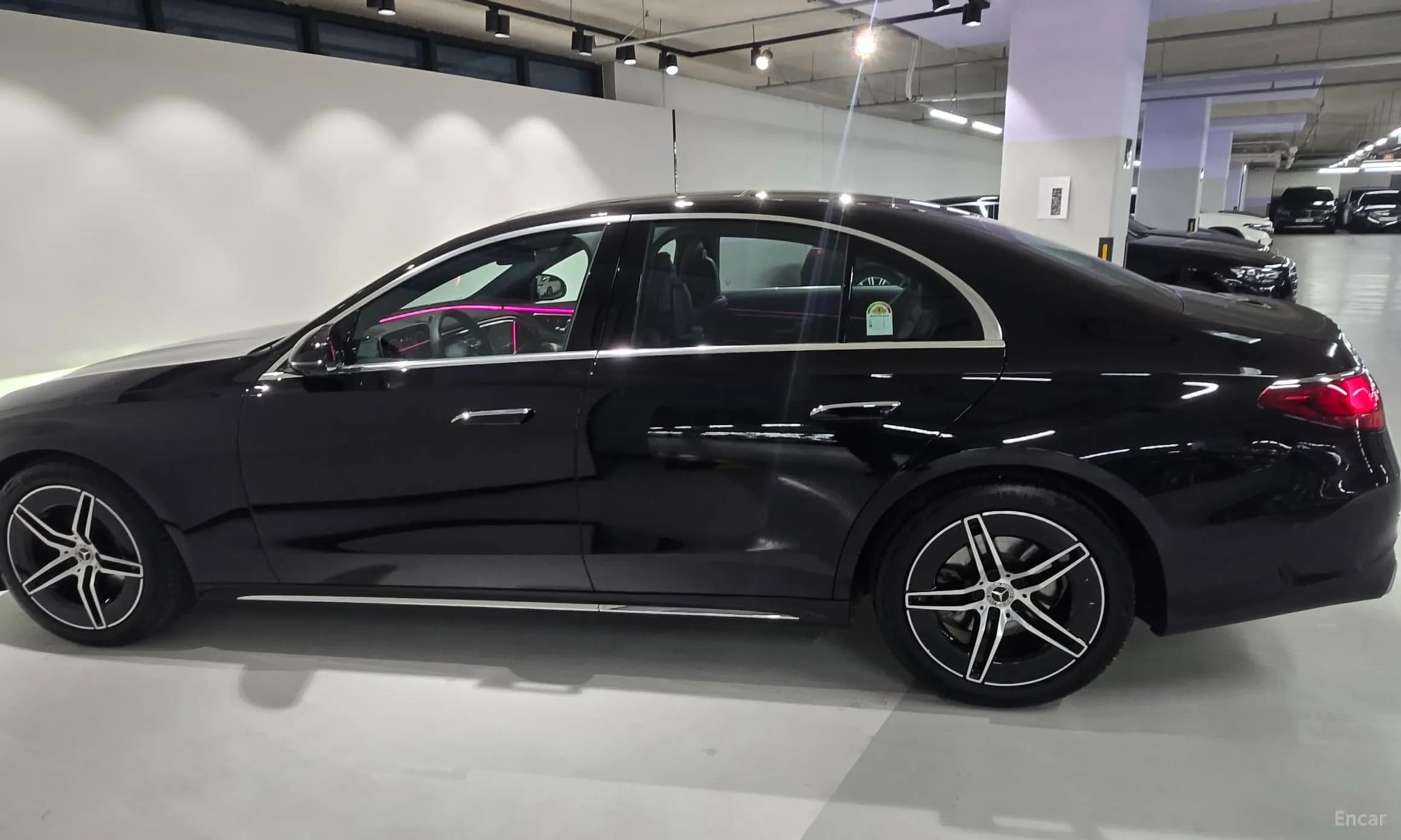 E-Class W214