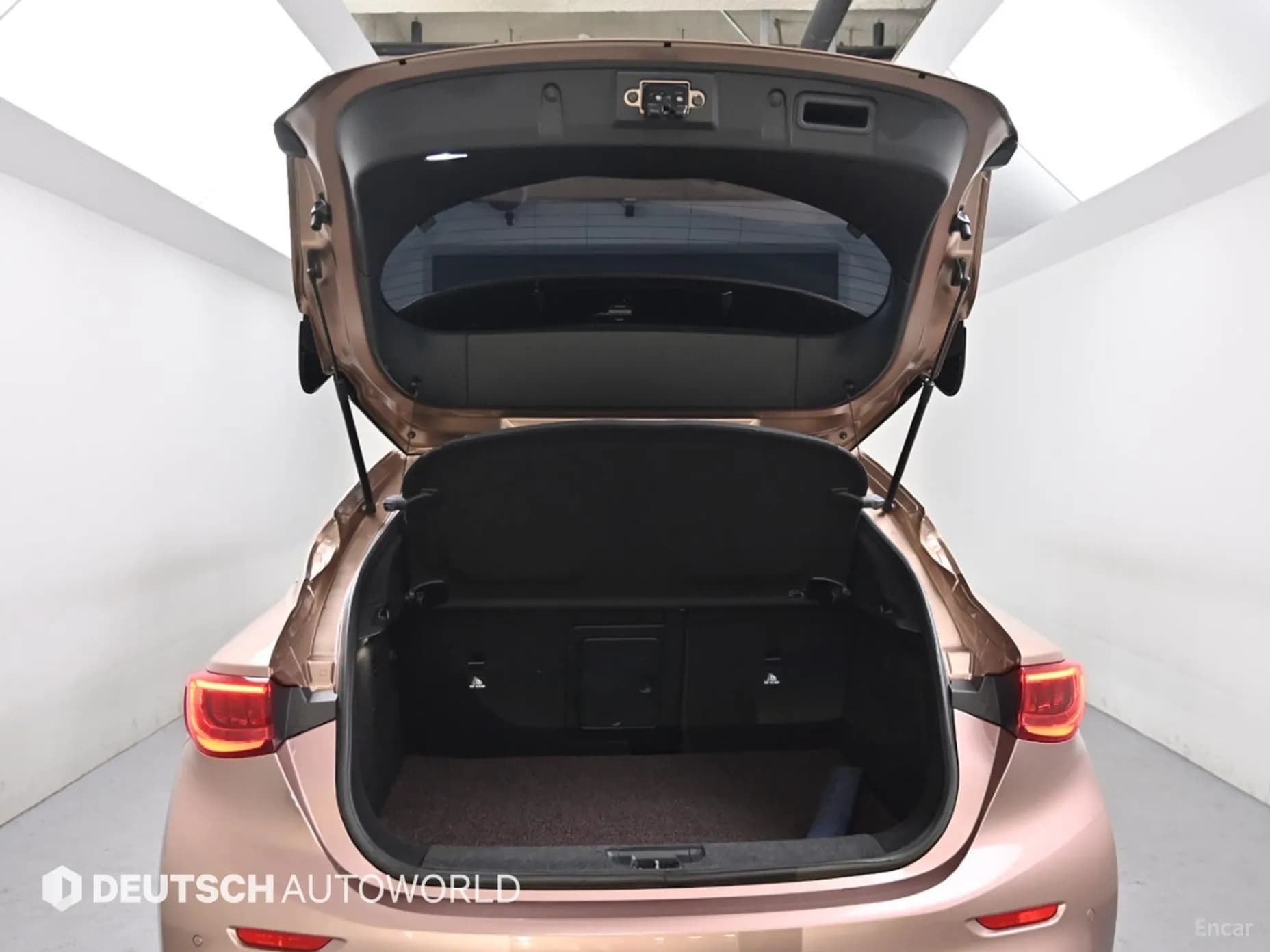 Q30