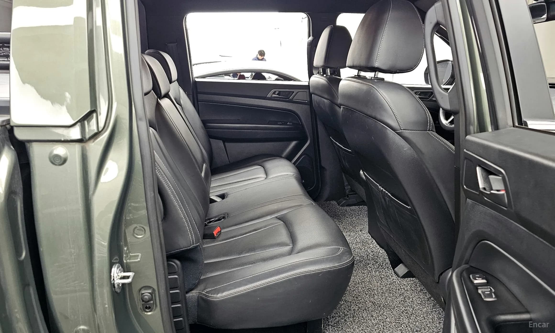Rexton Sports Khan