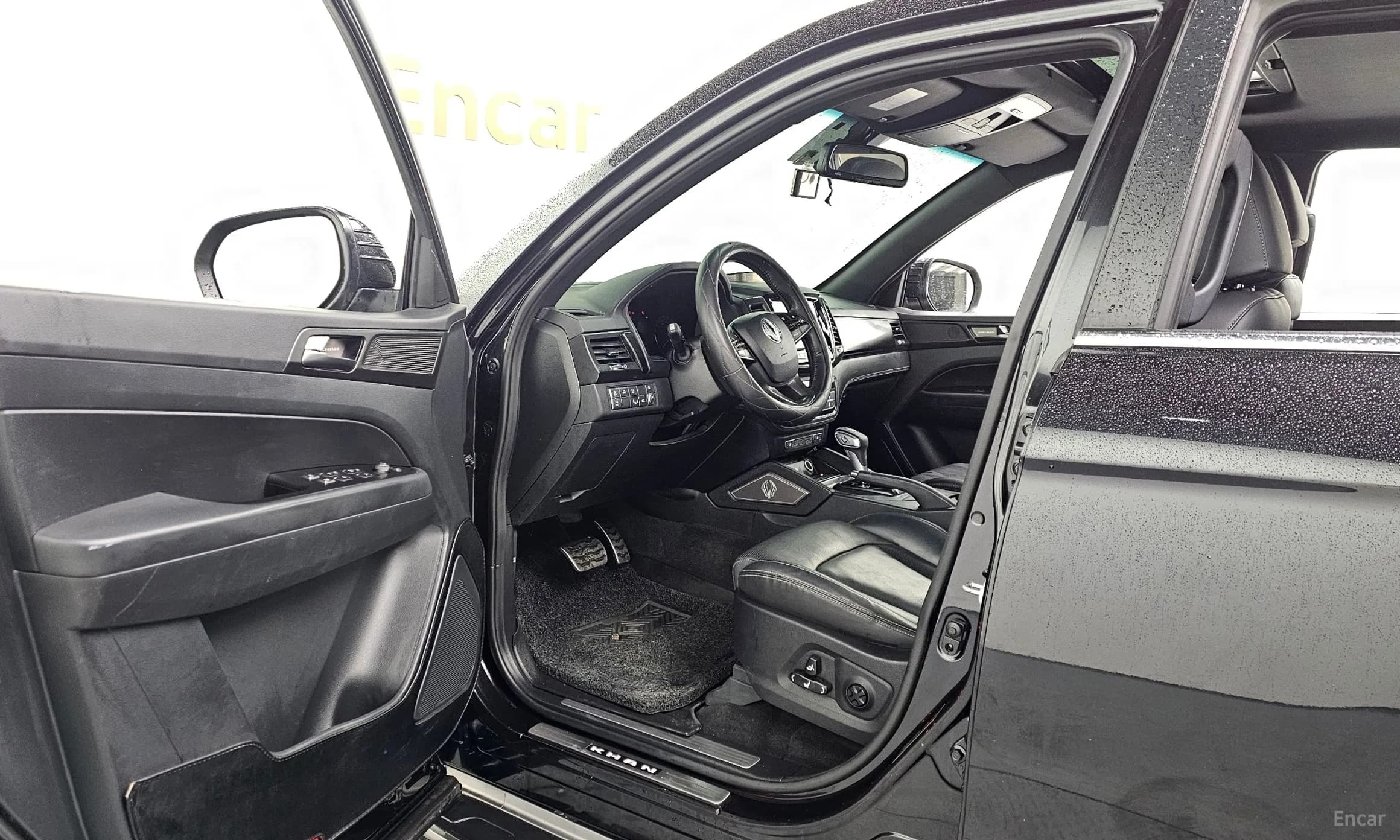 Rexton Sports Khan