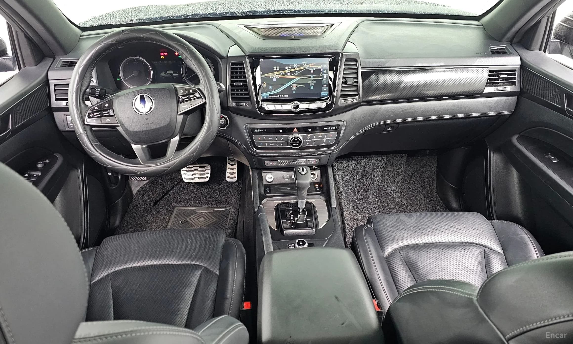 Rexton Sports Khan