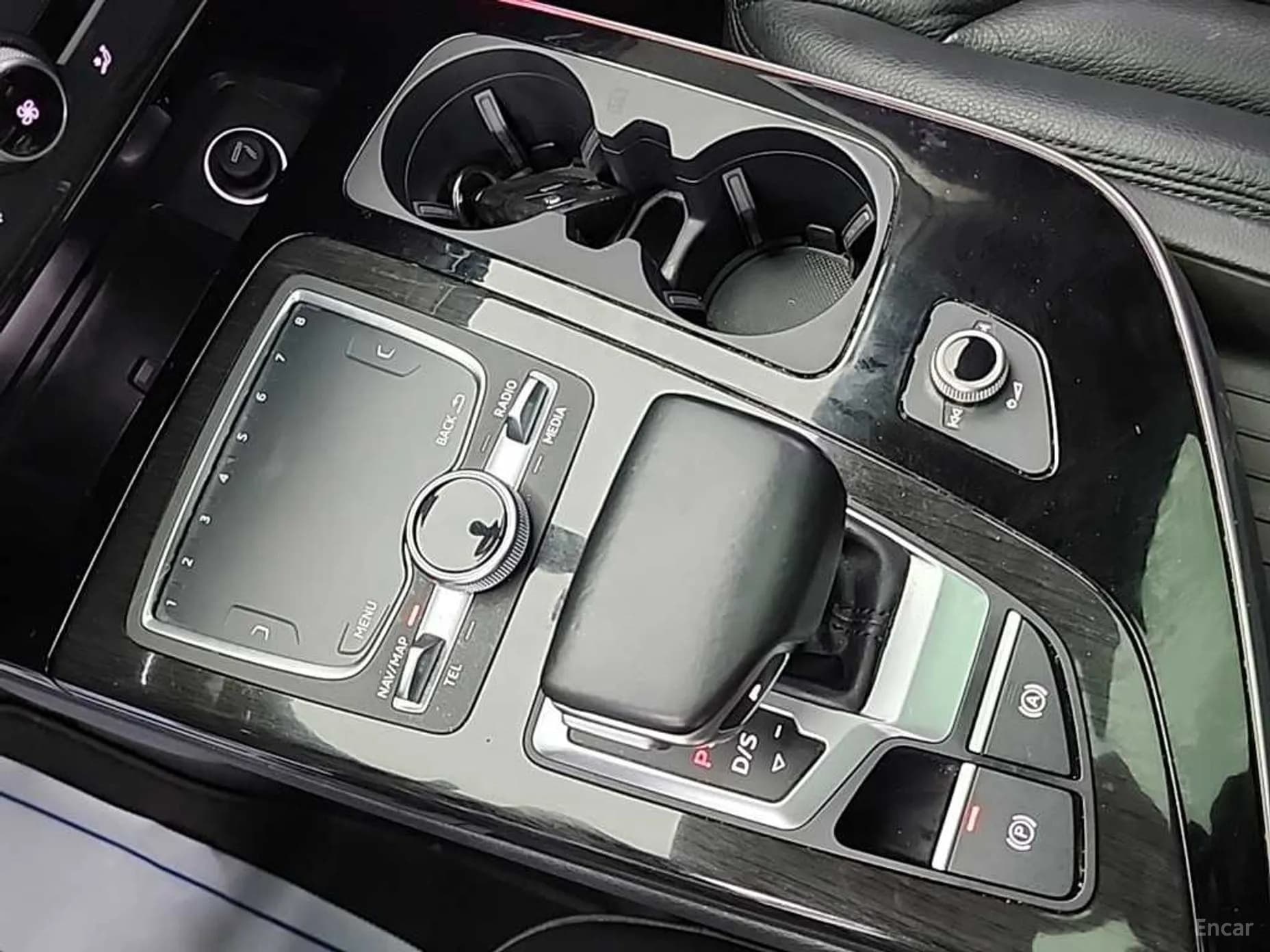 Q7 (4M)
