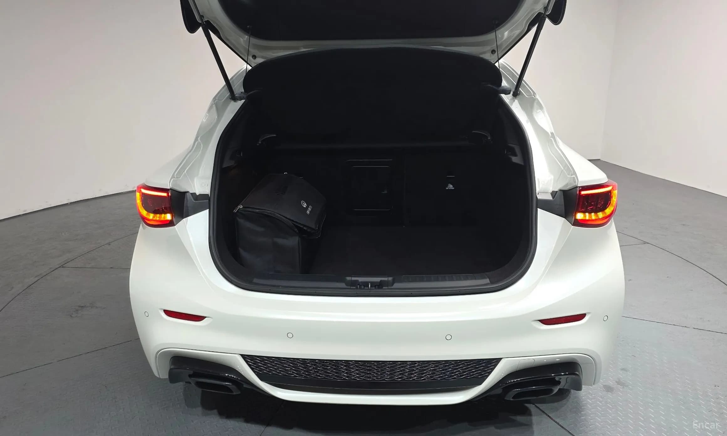 Q30