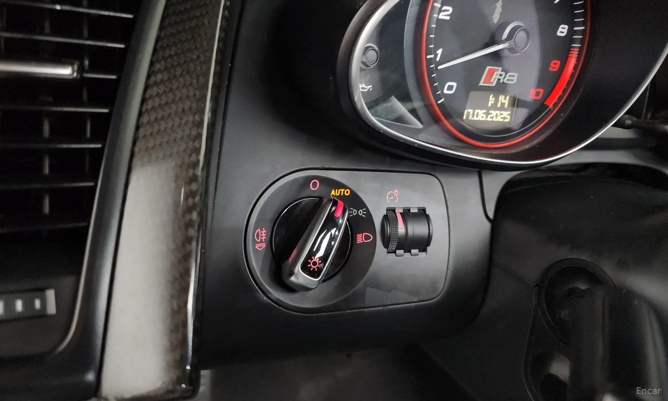 R8