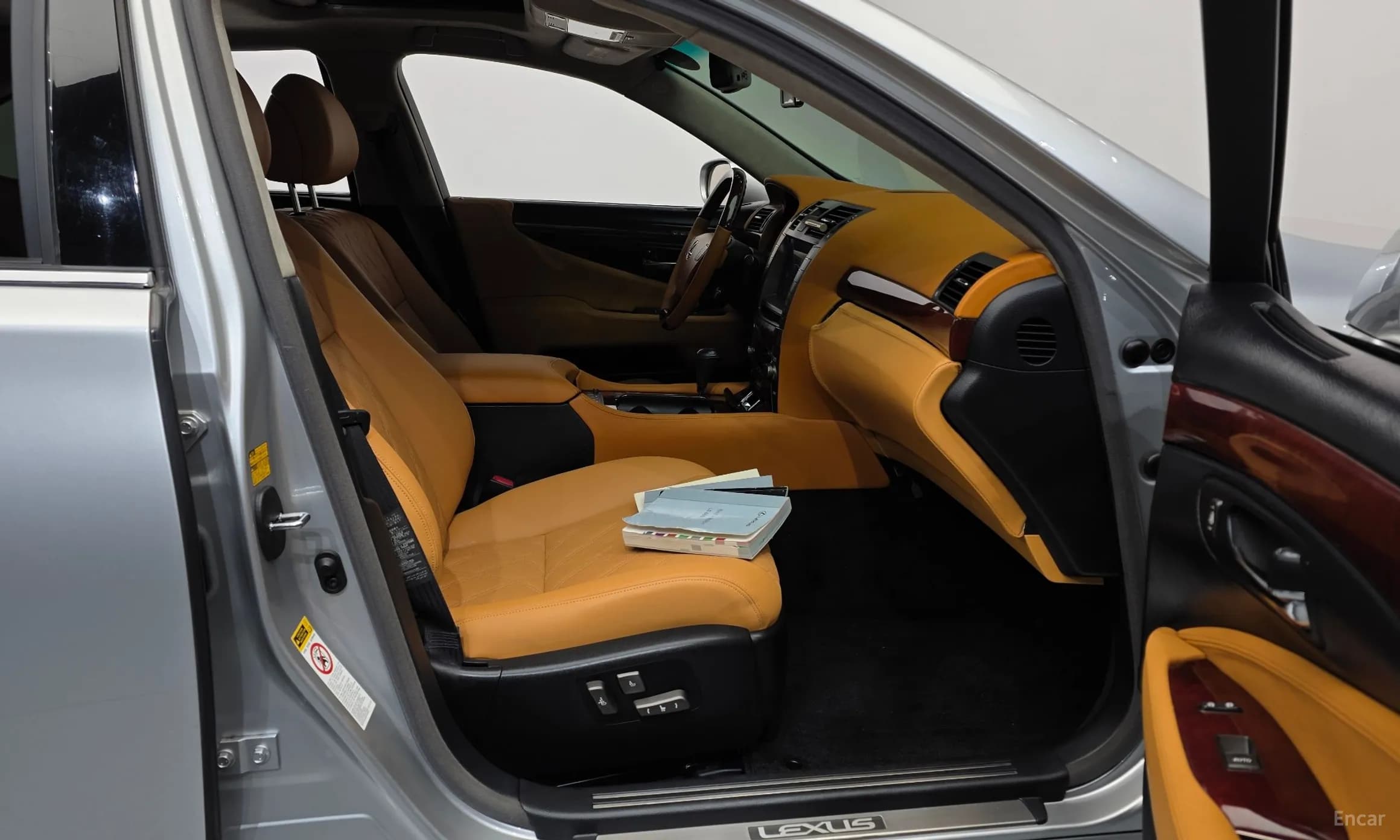 LS460