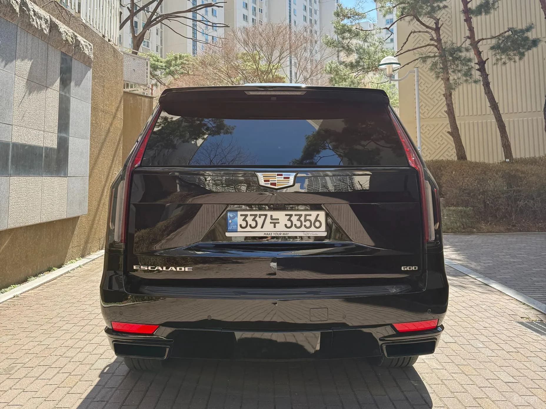 Escalade 5th Generation