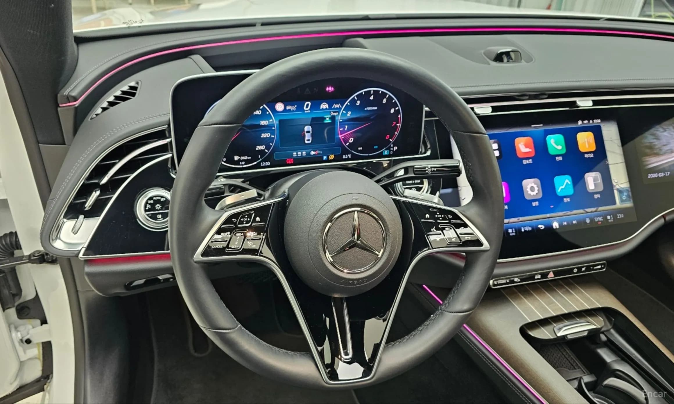 E-Class W214