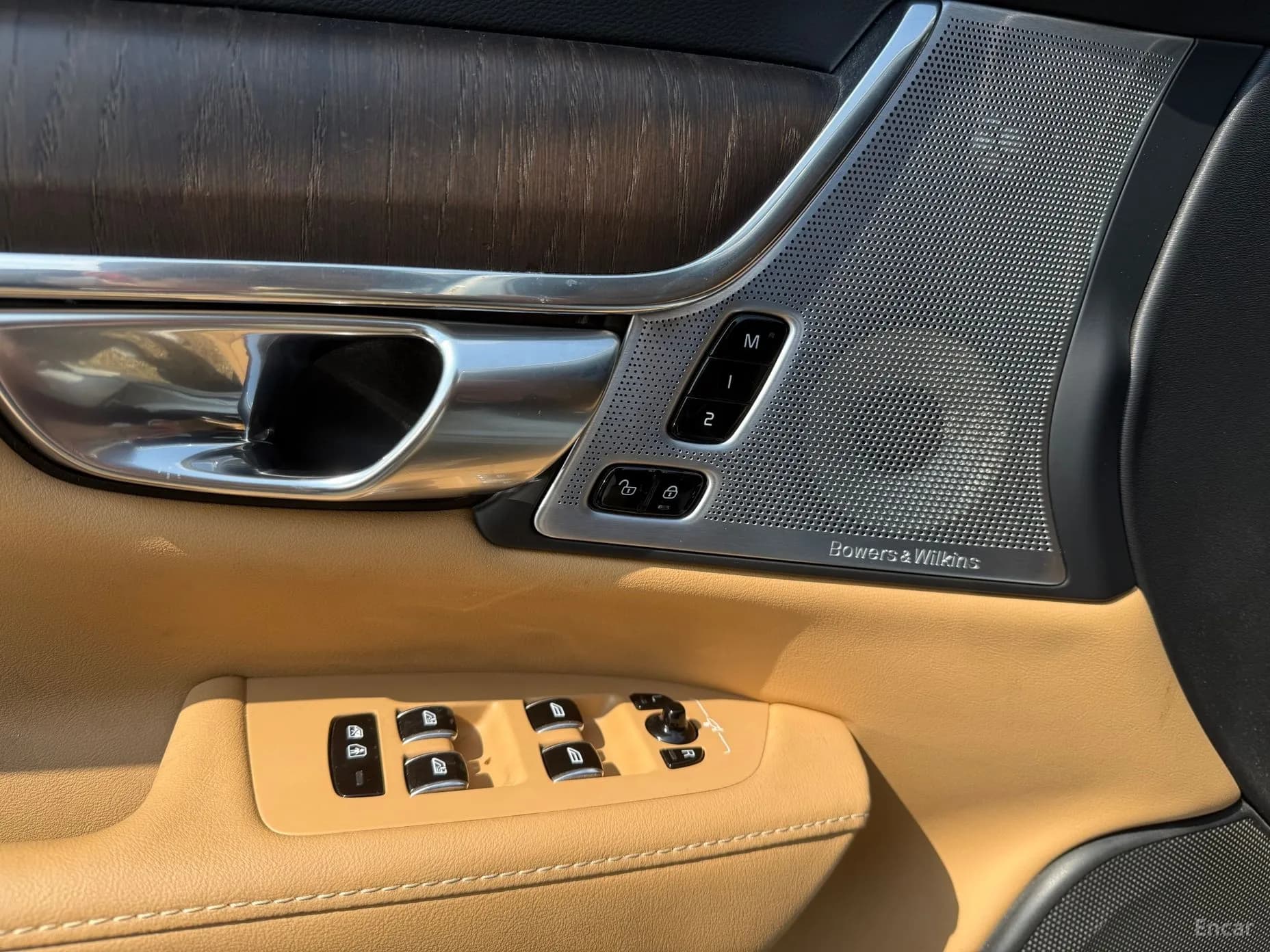 S90
