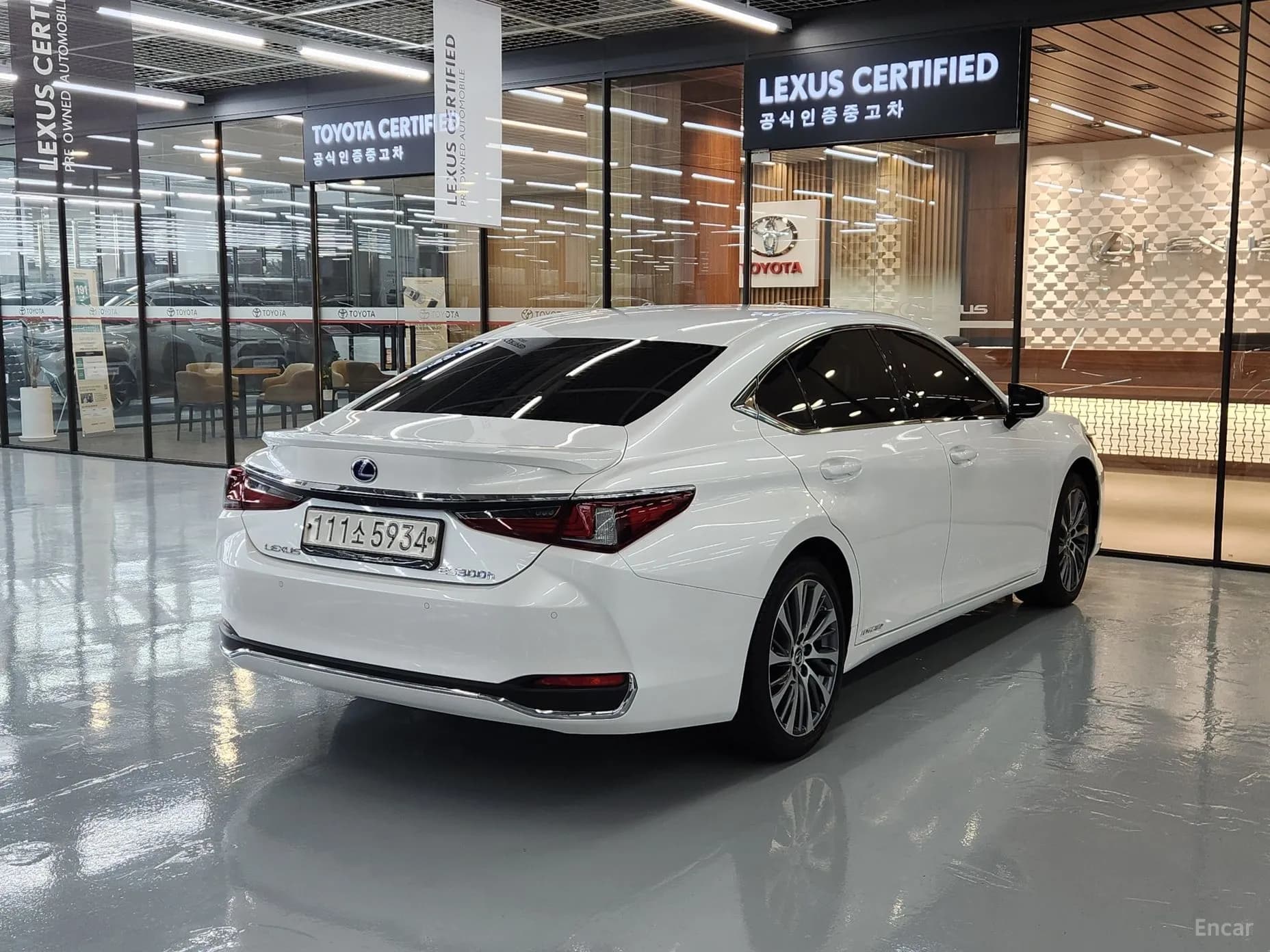 ES300h 7th Generation