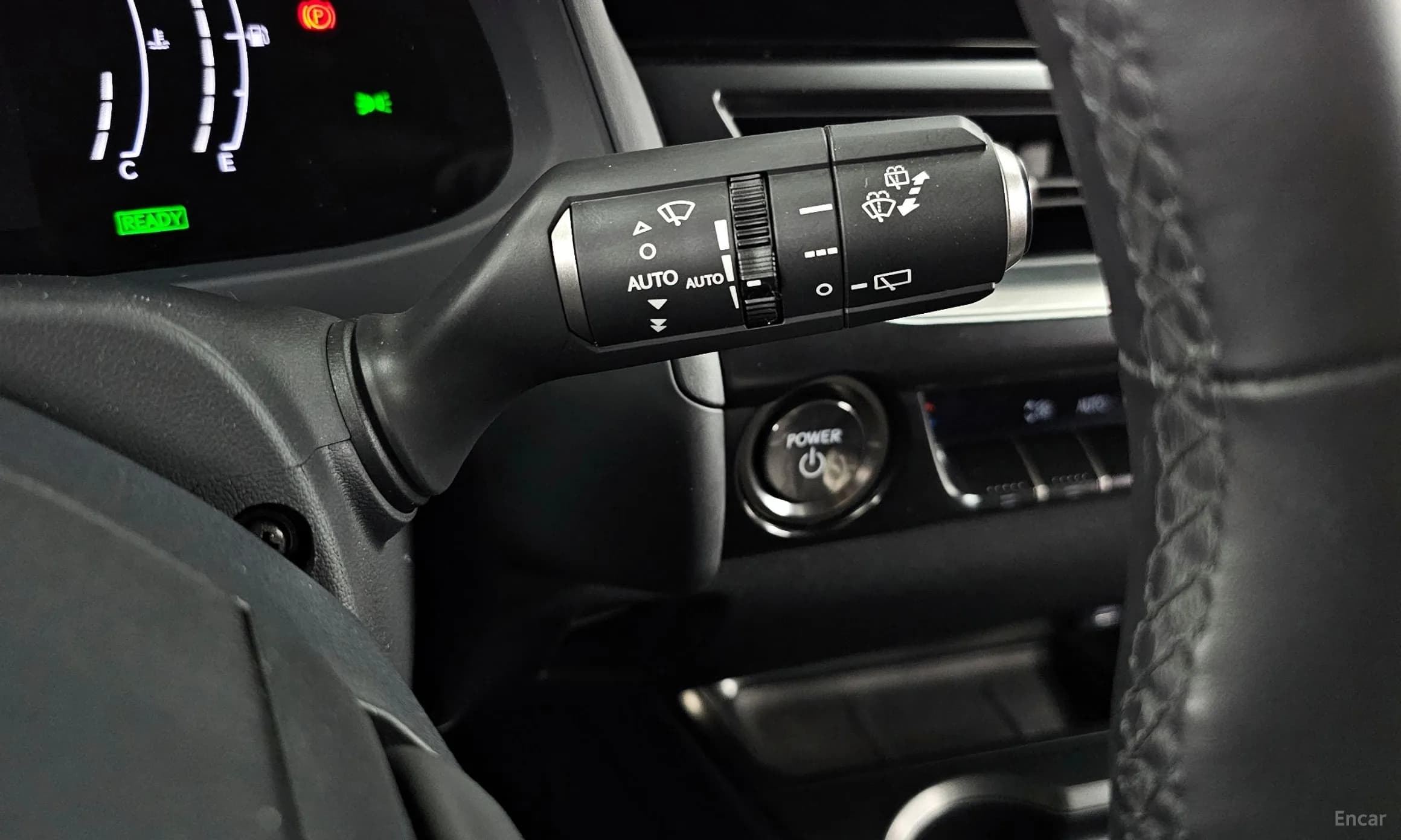 UX300h