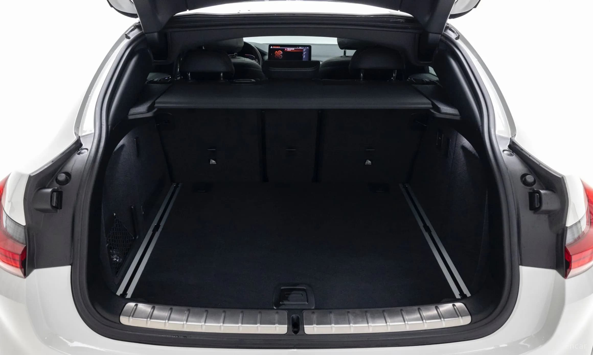 X4 (G02)