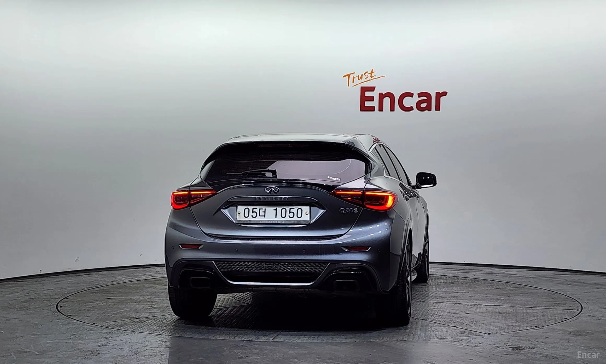 Q30