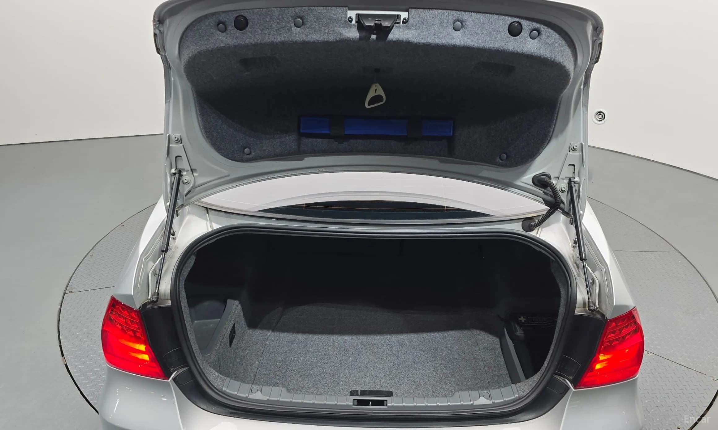 3 Series (E90)