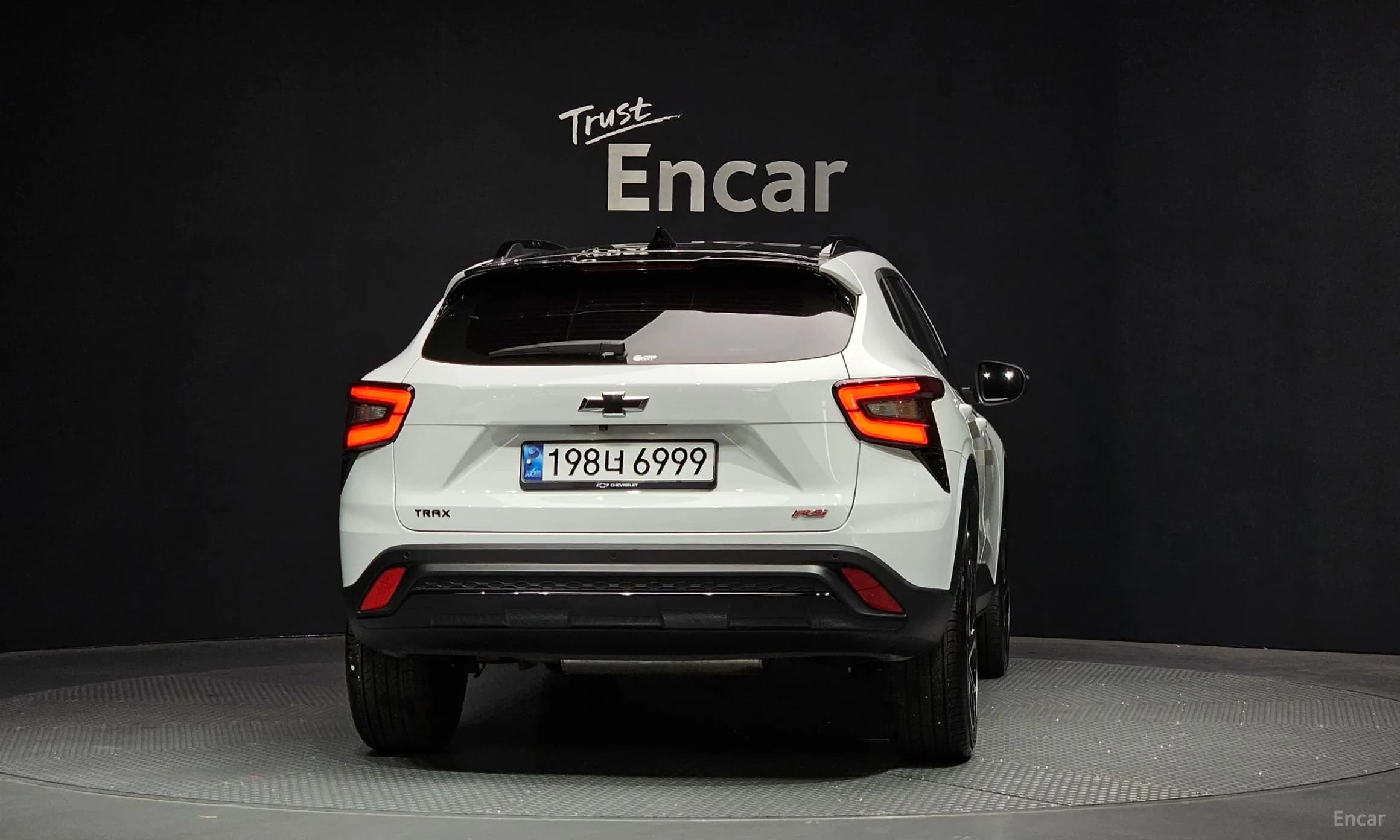 Trax Crossover