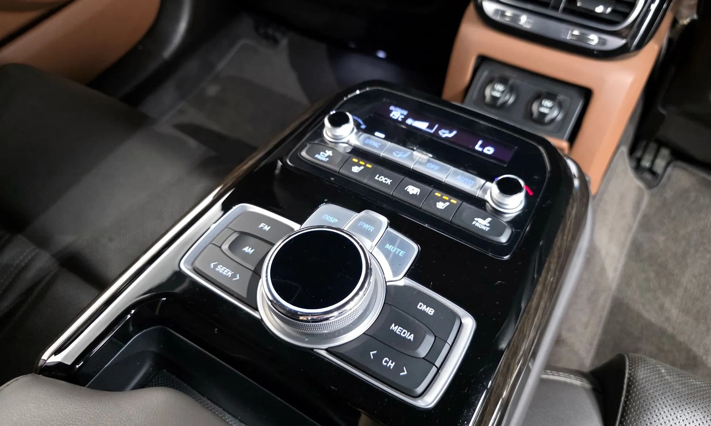 G90