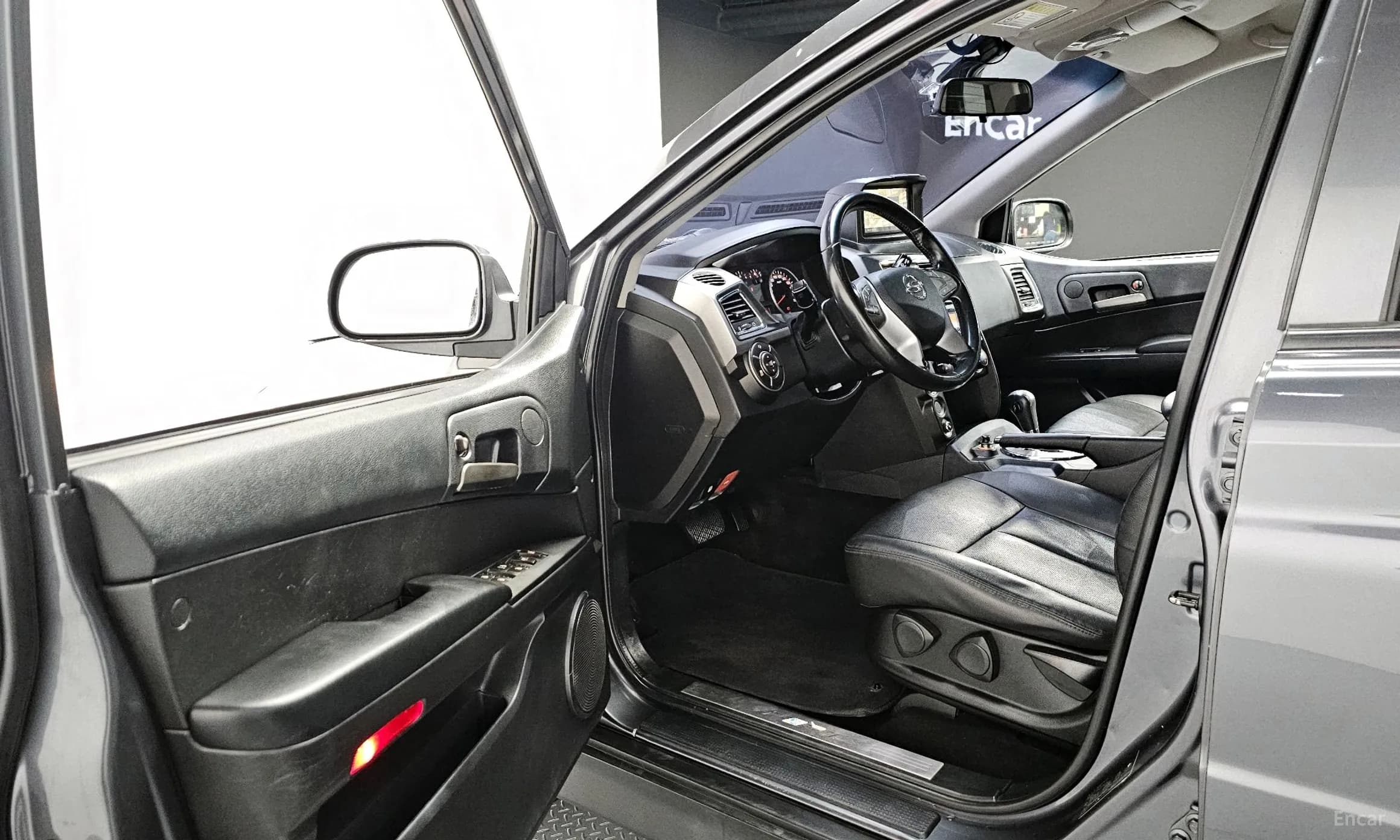 Korando Sports