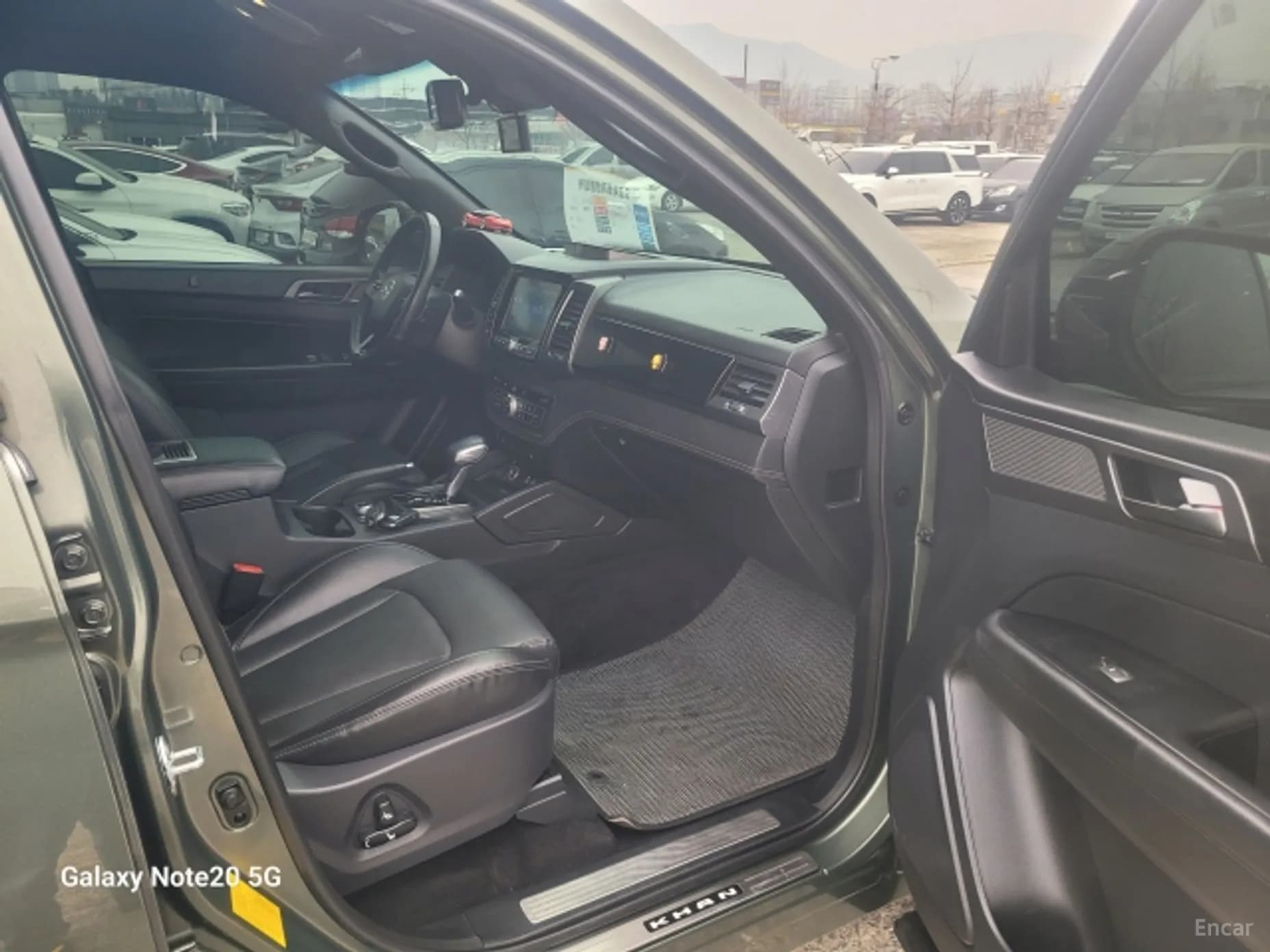 Rexton Sports Khan