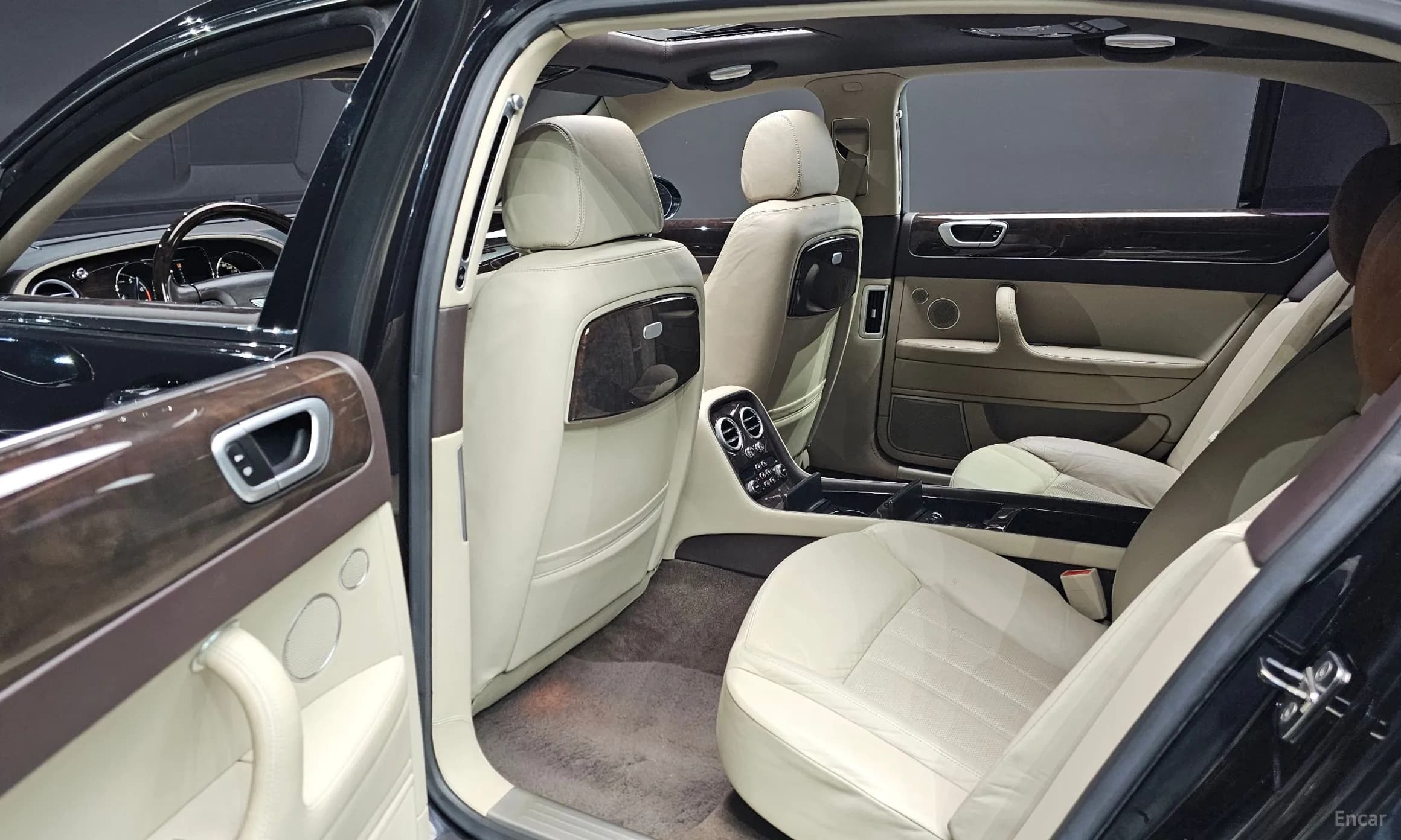 Flying Spur Gen 1