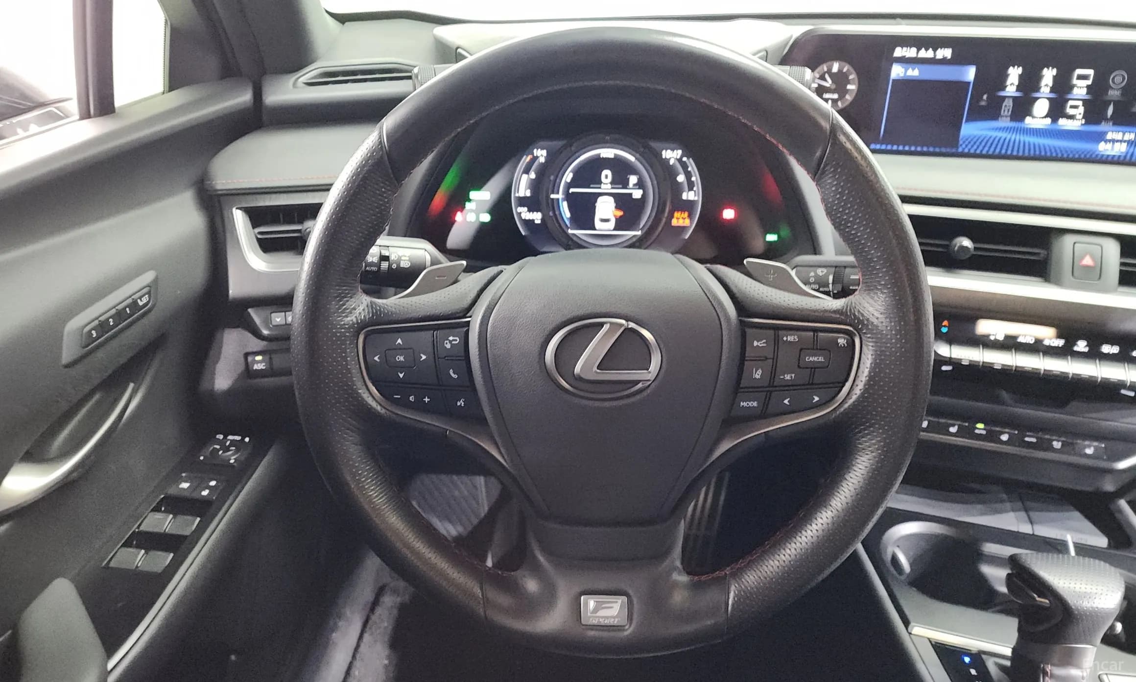 UX250h