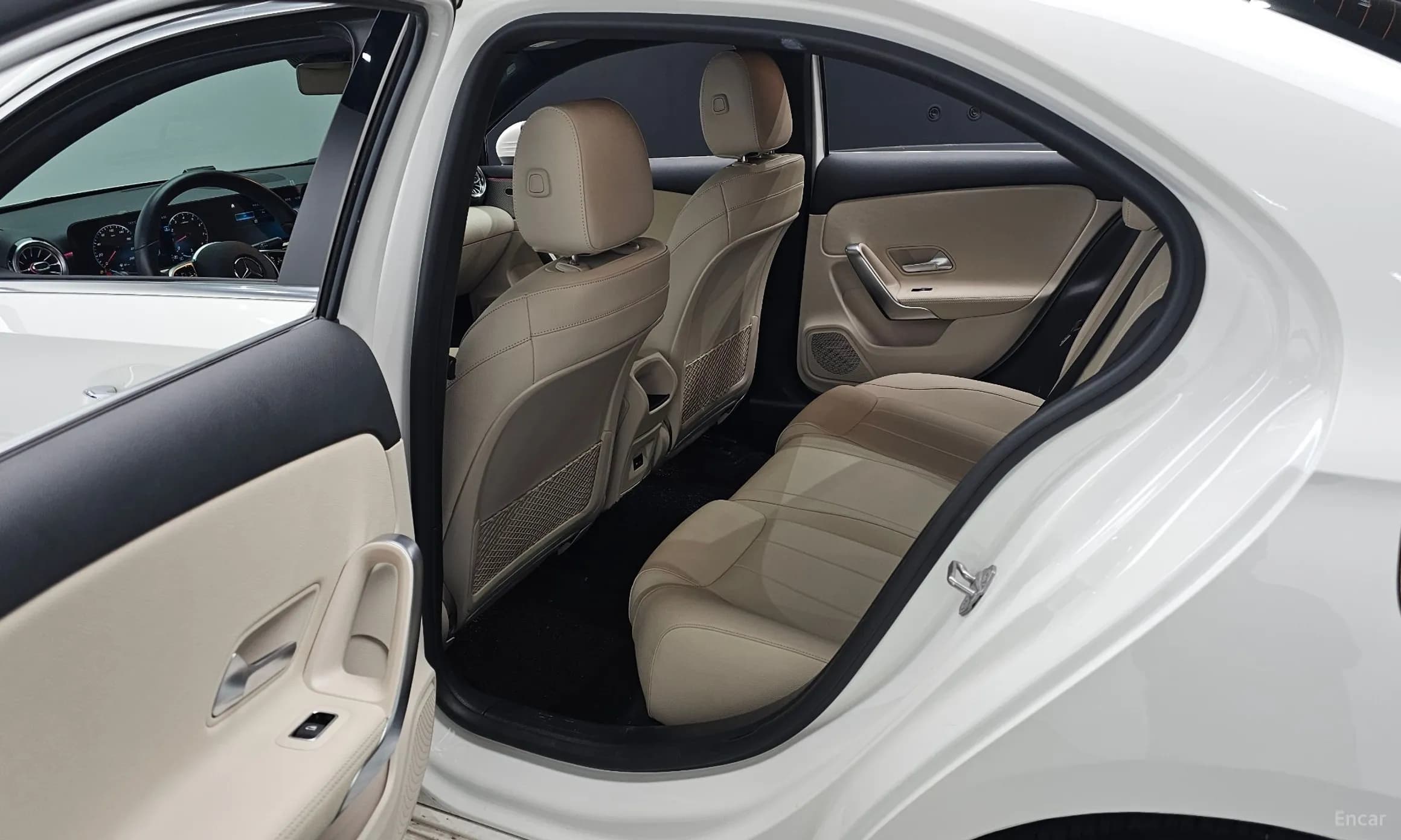 A-Class W177