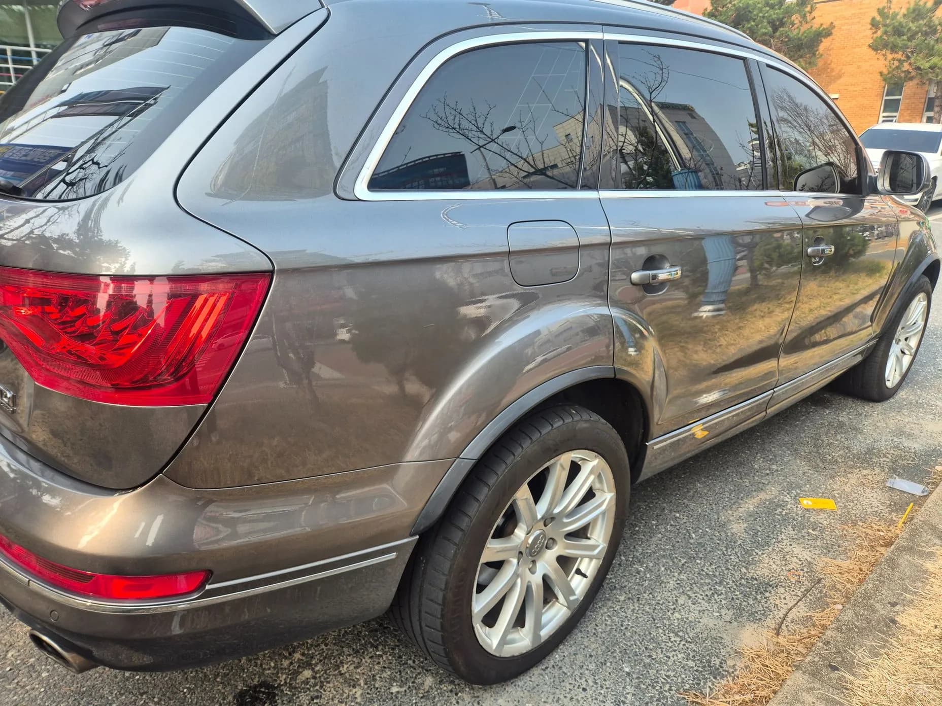 Q7