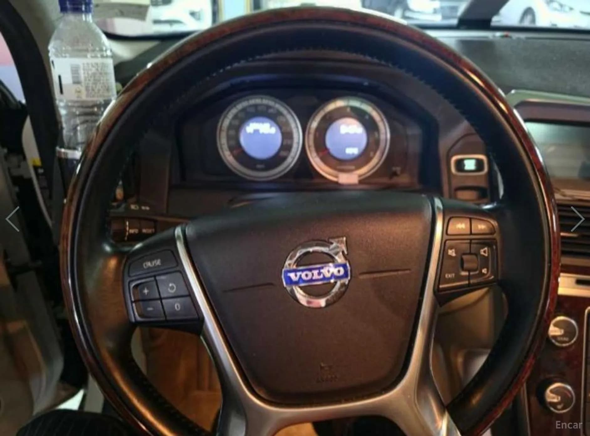 XC60