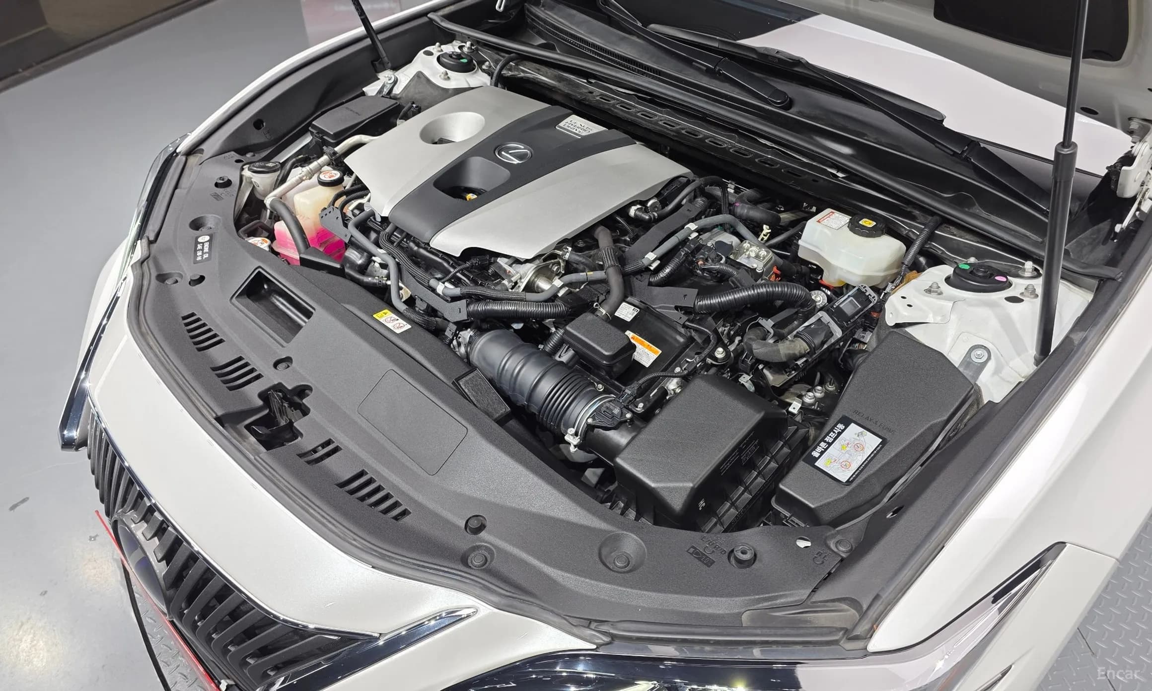 ES300h 7th Generation
