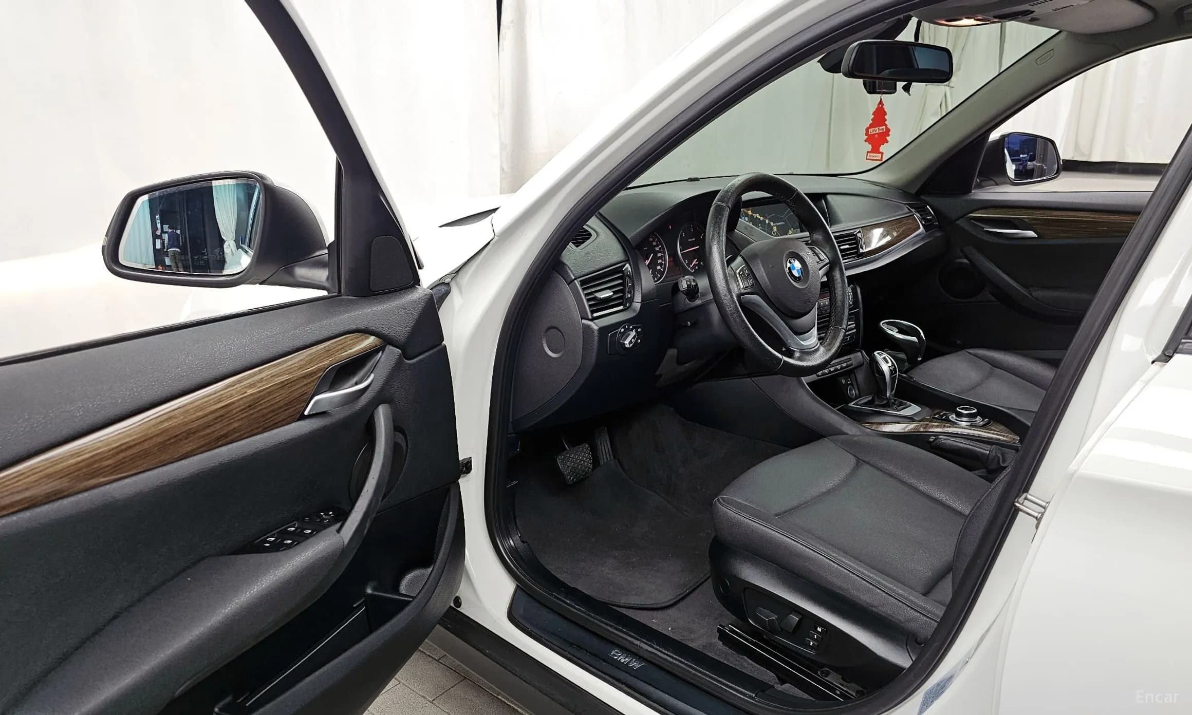 X1 (E84)