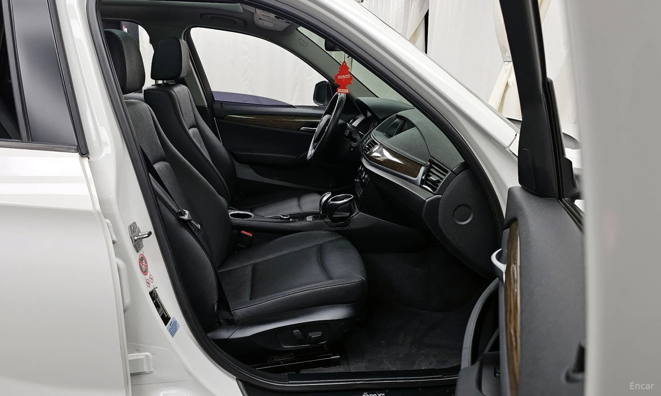 X1 (E84)