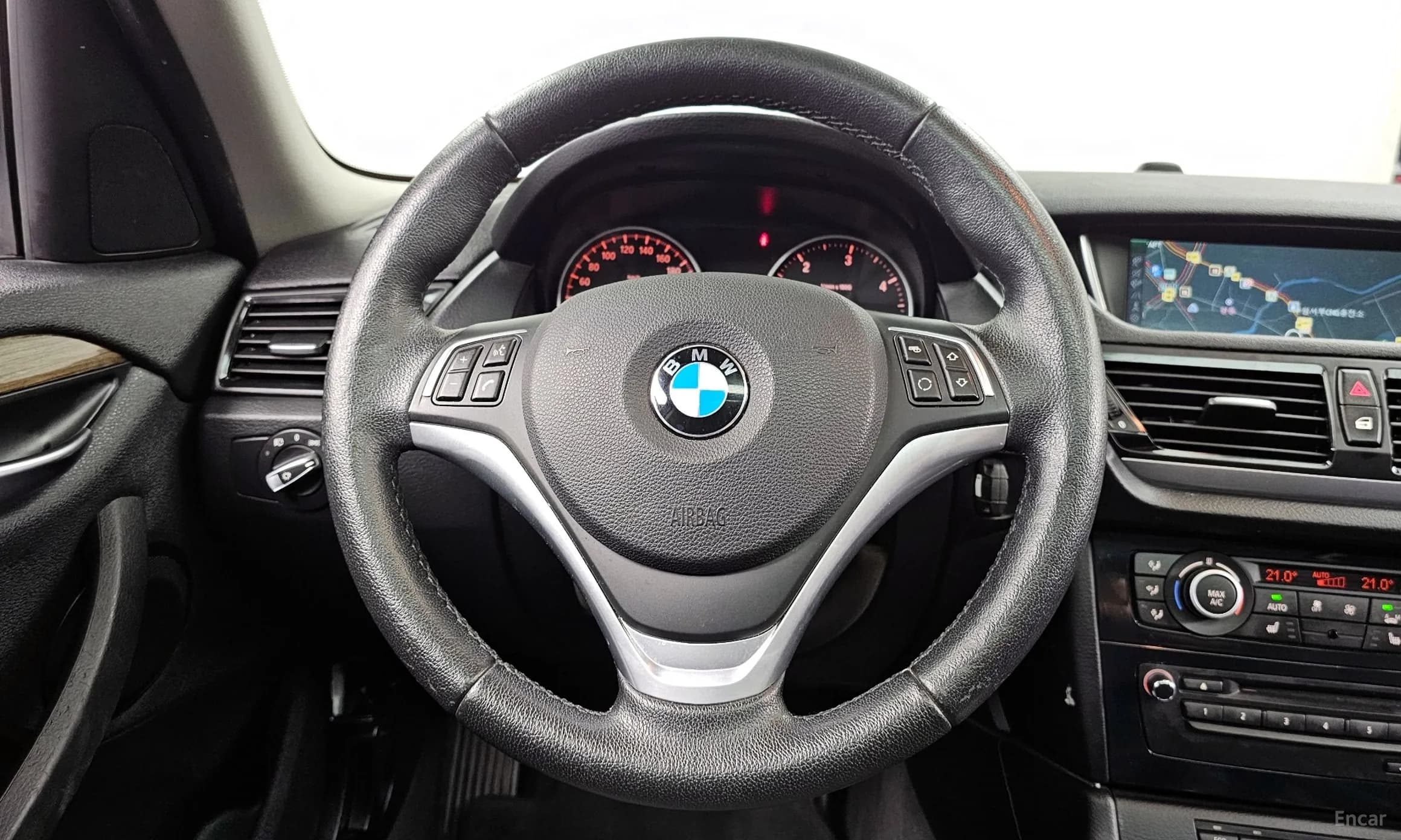 X1 (E84)