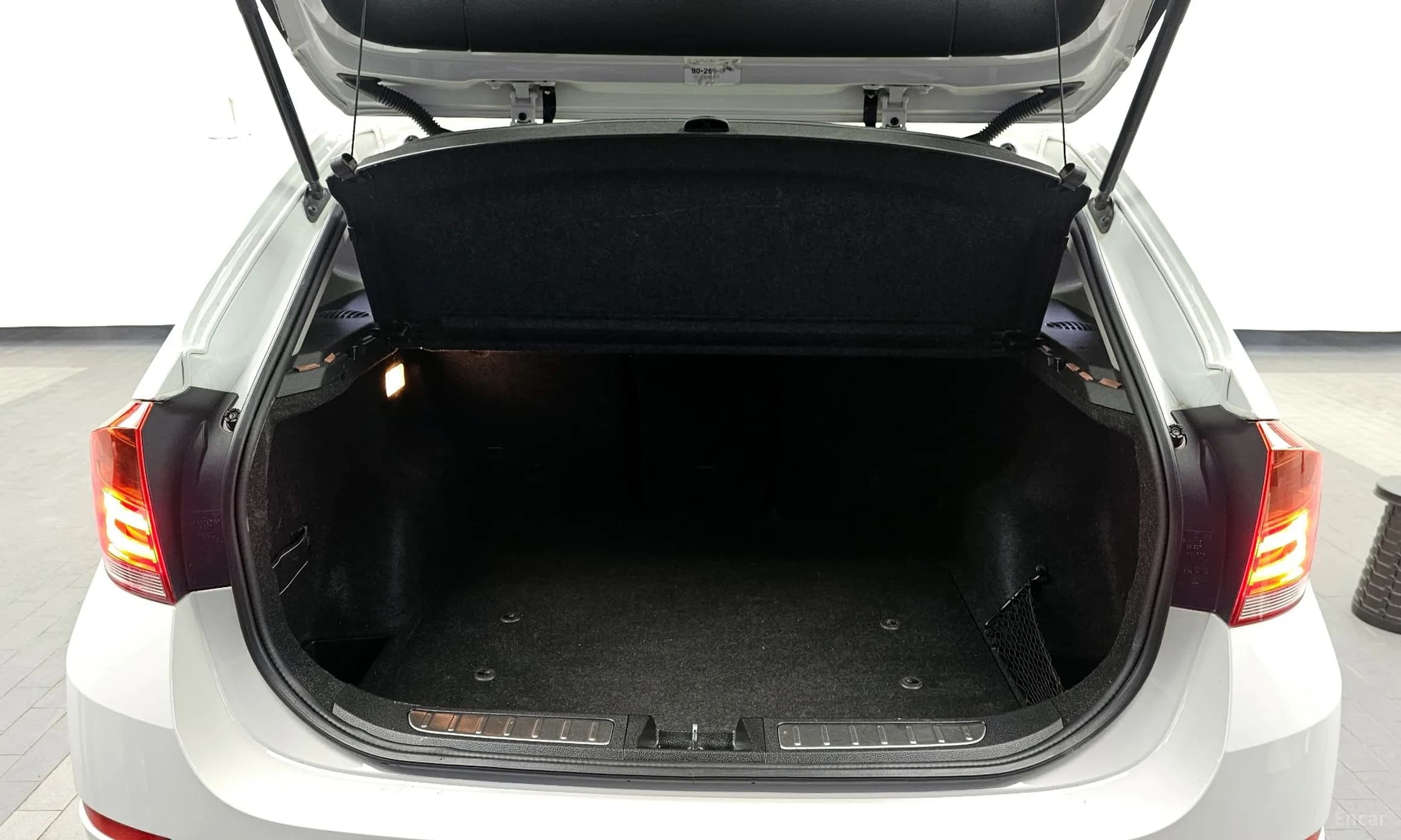 X1 (E84)