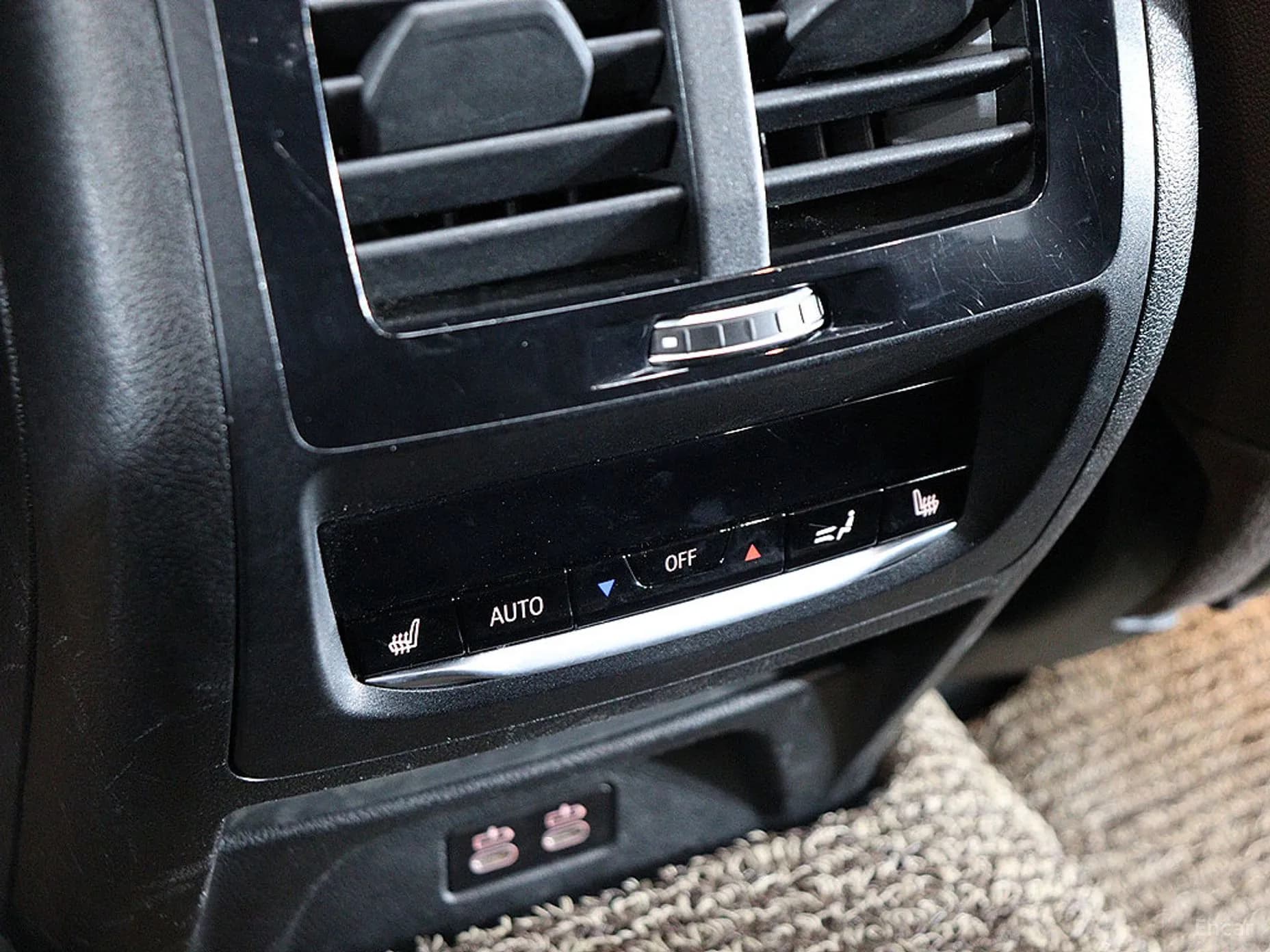 X4 (G02)