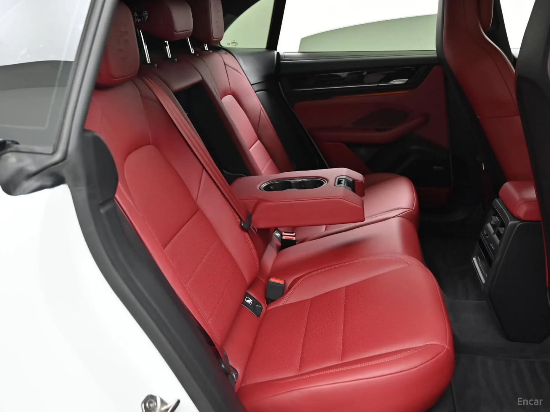 Macan EV
