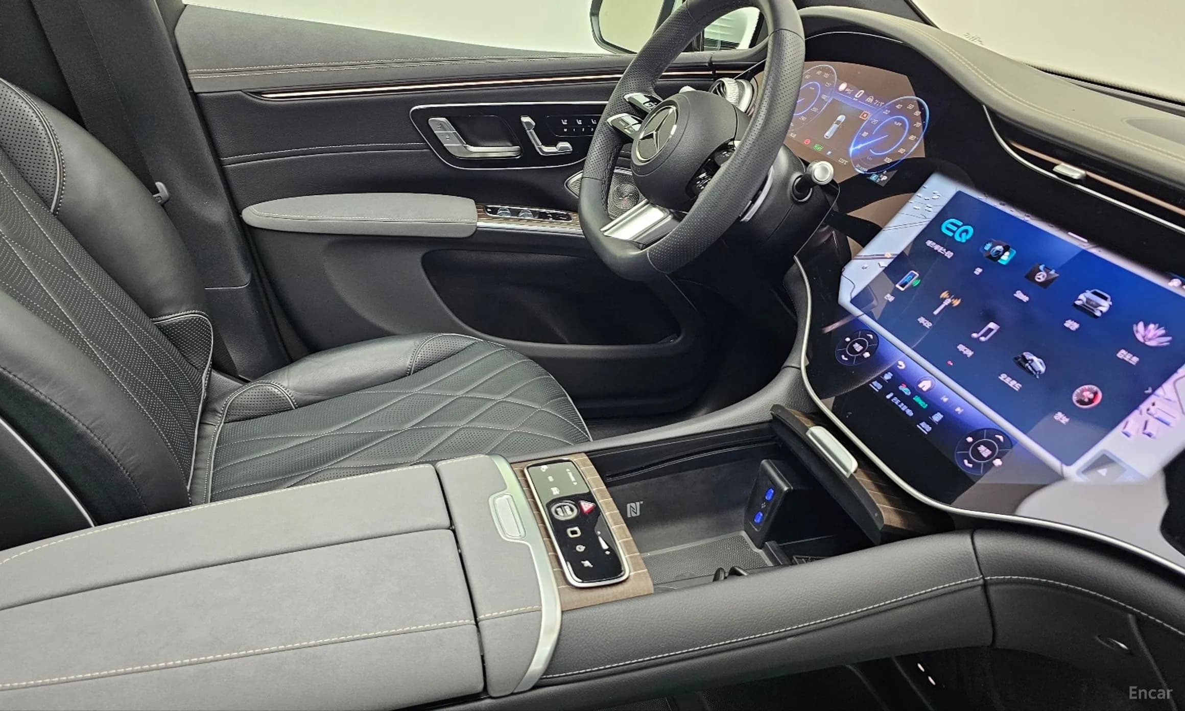 EQS SUV X296